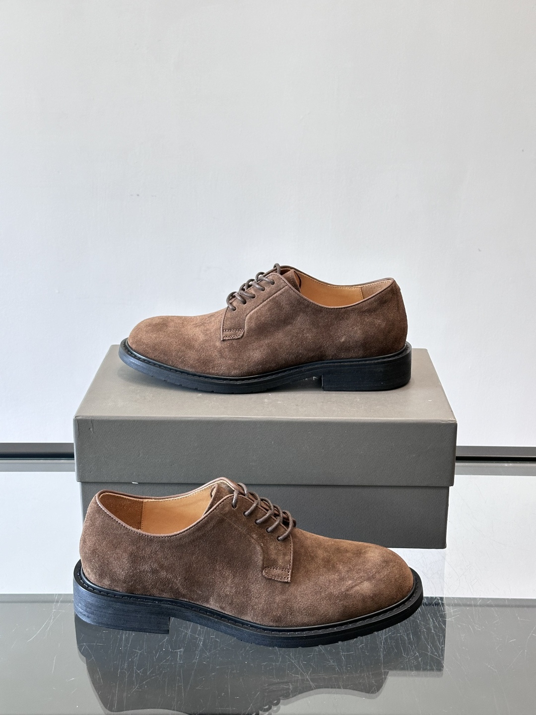 Brunello Cucinelli 高端男士休闲皮鞋，原版进口皮料打造，此款鞋型堪称经典，永不过时！真