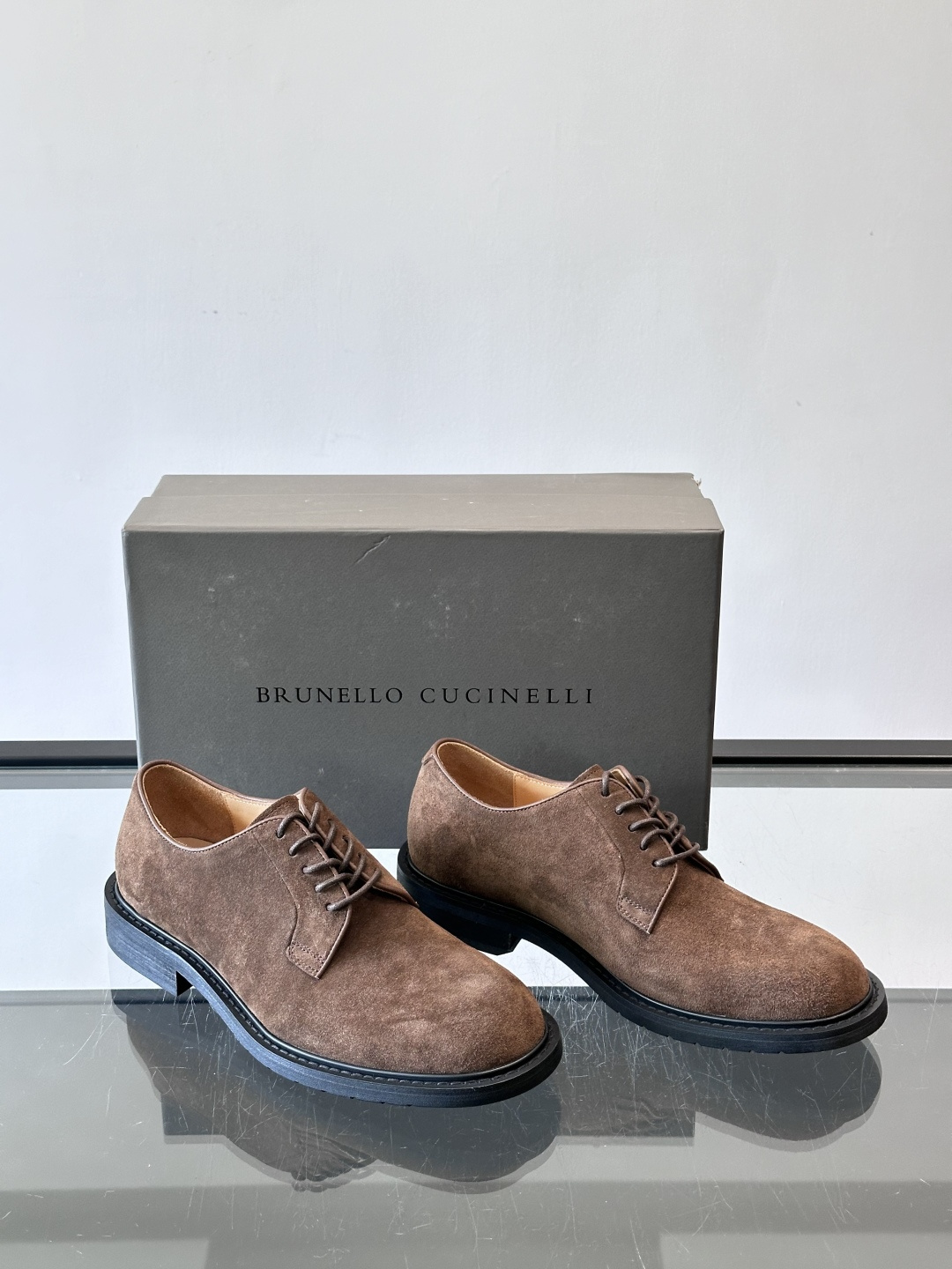 Brunello Cucinelli 高端男士休闲皮鞋，原版进口皮料打造，此款鞋型堪称经典，永不过时！真