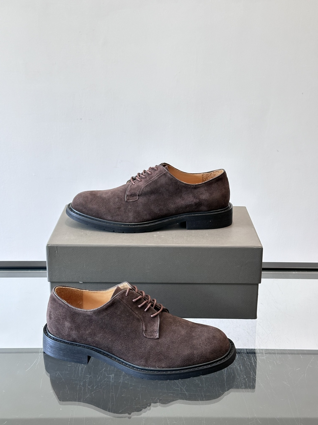 Brunello Cucinelli 高端男士休闲皮鞋，原版进口皮料打造，此款鞋型堪称经典，永不过时！真