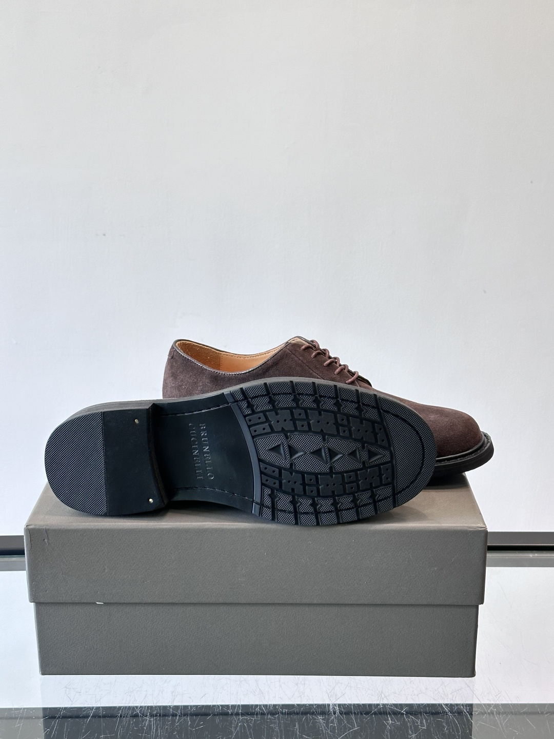 Brunello Cucinelli 高端男士休闲皮鞋，原版进口皮料打造，此款鞋型堪称经典，永不过时！真