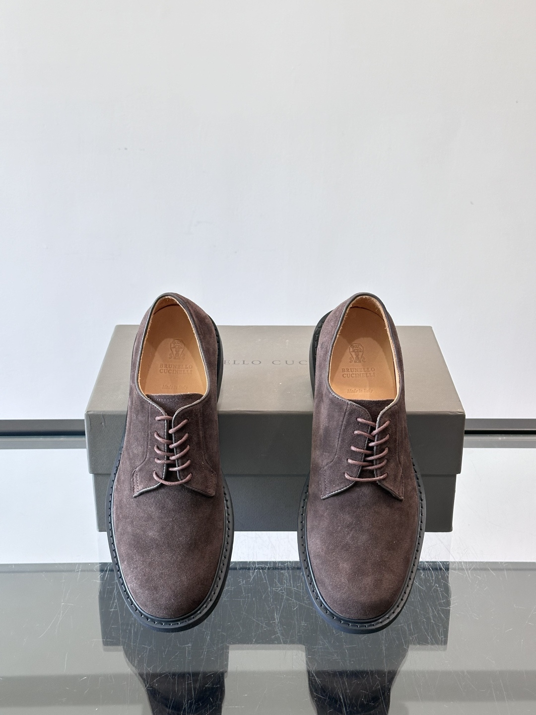 Brunello Cucinelli 高端男士休闲皮鞋，原版进口皮料打造，此款鞋型堪称经典，永不过时！真