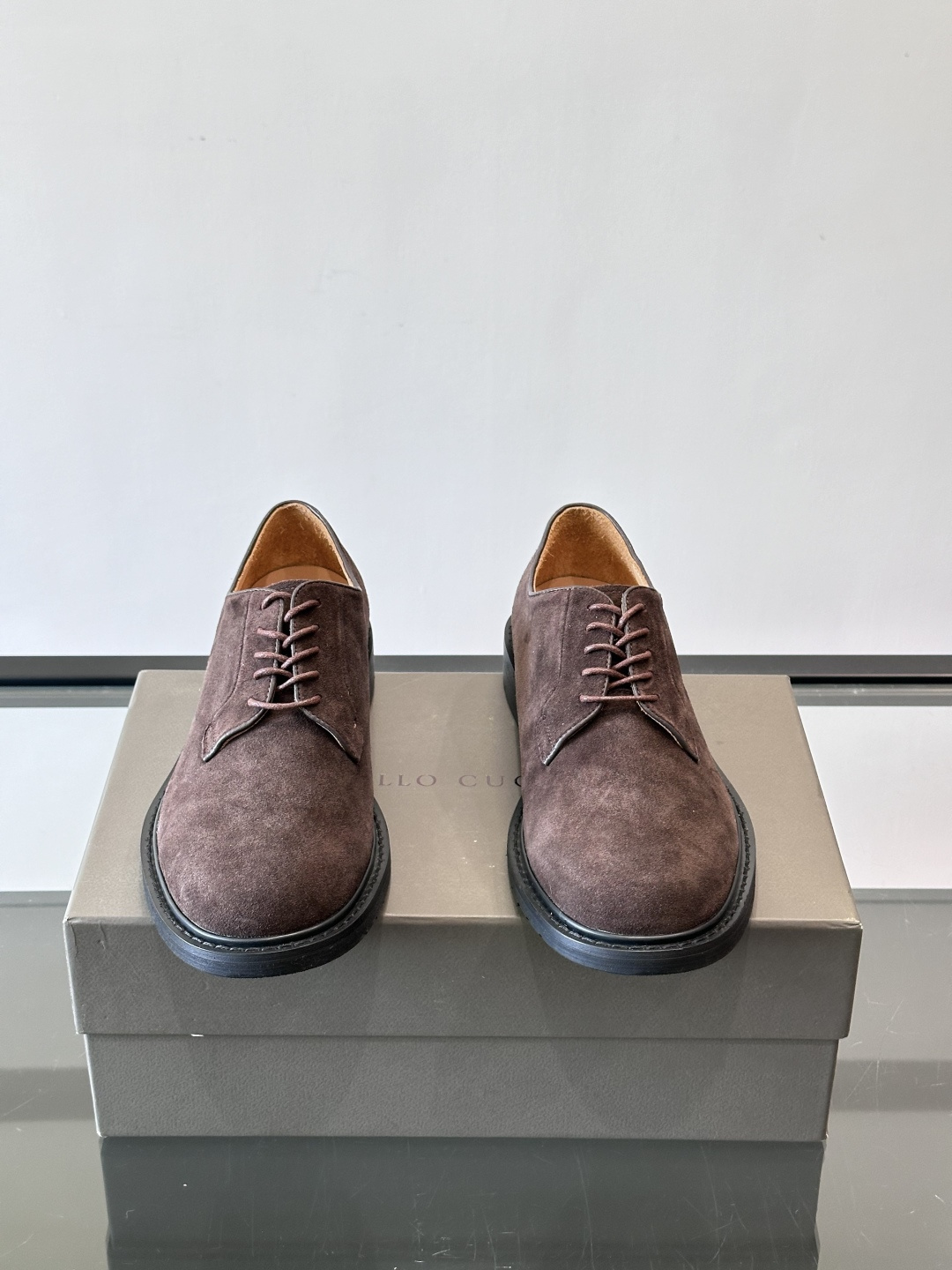 Brunello Cucinelli 高端男士休闲皮鞋，原版进口皮料打造，此款鞋型堪称经典，永不过时！真