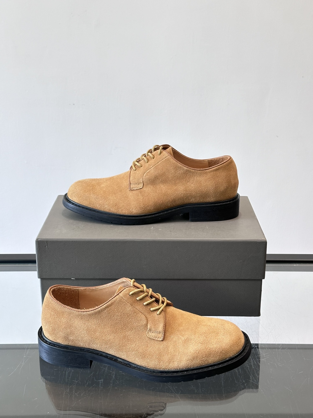 Brunello Cucinelli 高端男士休闲皮鞋，原版进口皮料打造，此款鞋型堪称经典，永不过时！真