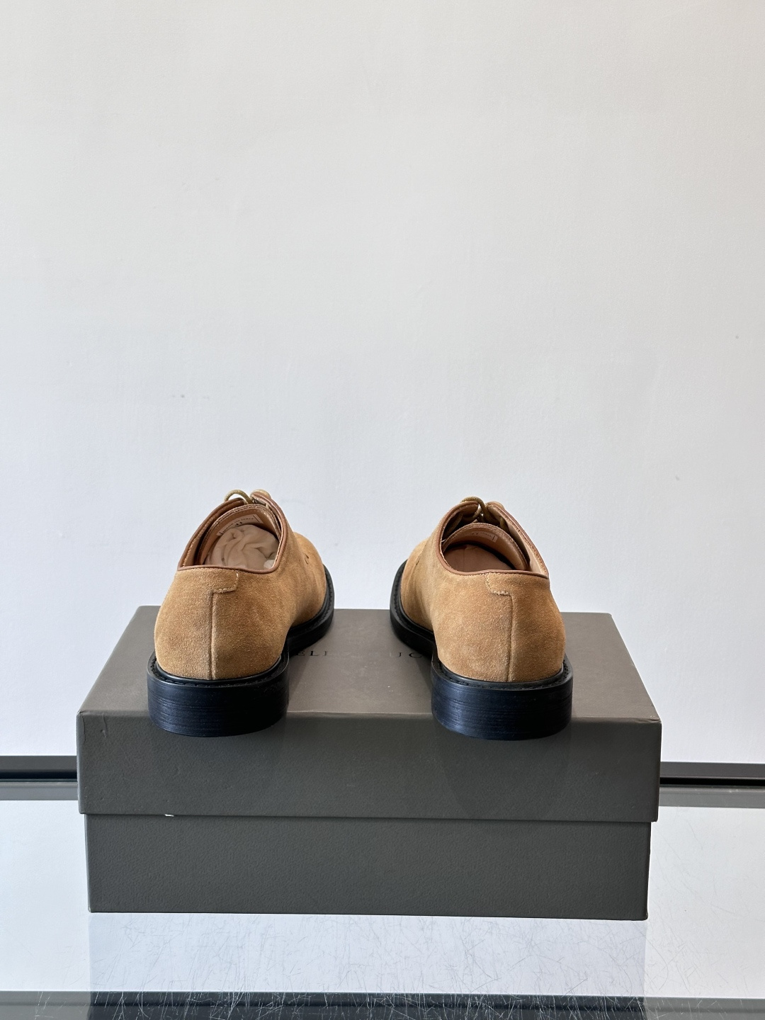 Brunello Cucinelli 高端男士休闲皮鞋，原版进口皮料打造，此款鞋型堪称经典，永不过时！真