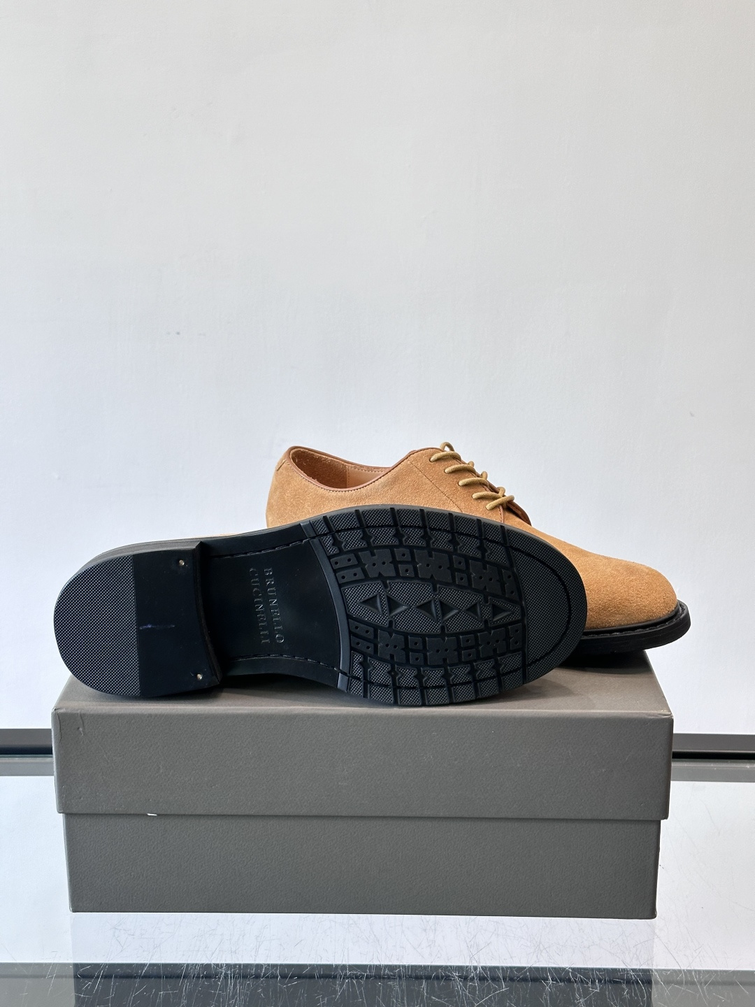 Brunello Cucinelli 高端男士休闲皮鞋，原版进口皮料打造，此款鞋型堪称经典，永不过时！真