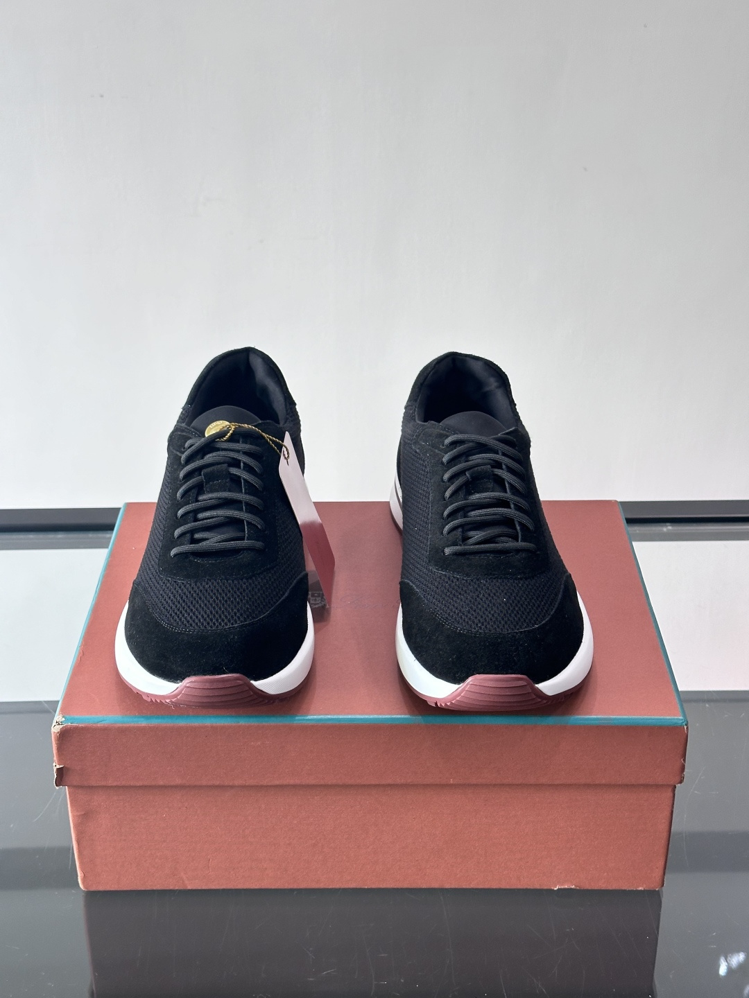 Loro Piana Modular Walk休闲鞋，羊毛针织+牛反绒拼接，质感细腻又高级。高弹乳胶鞋垫