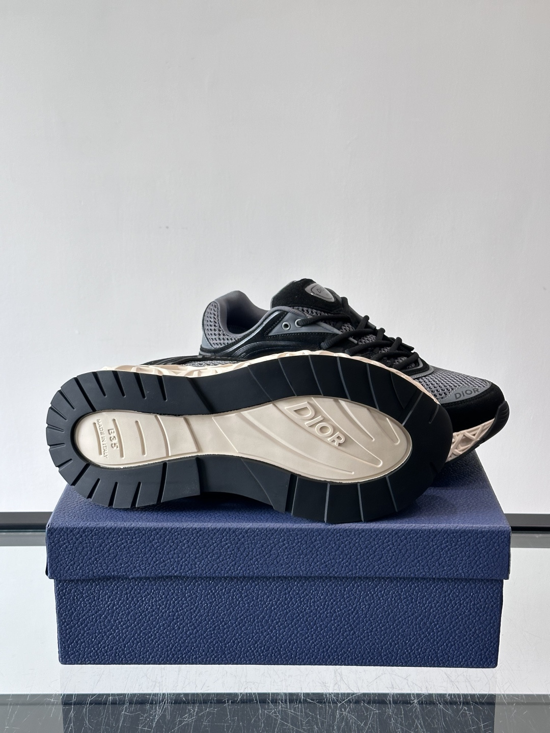 Dior 迪奥 👟B35最新款老爹运动鞋 老爹鞋 以时髦复古风格丰富经典系列。精心制作，可全年与休闲造型