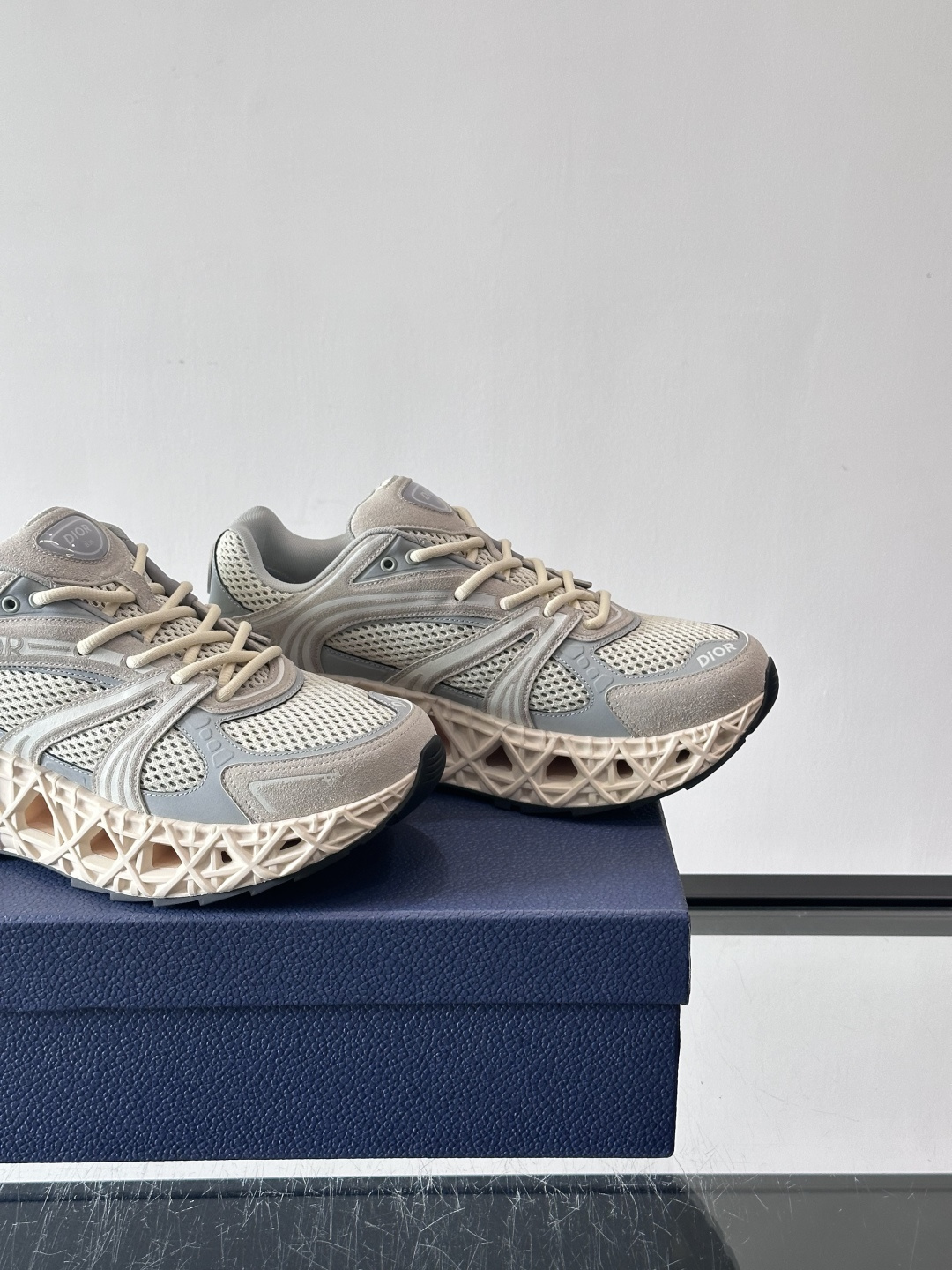 Dior 迪奥 👟B35最新款老爹运动鞋 老爹鞋 以时髦复古风格丰富经典系列。精心制作，可全年与休闲造型