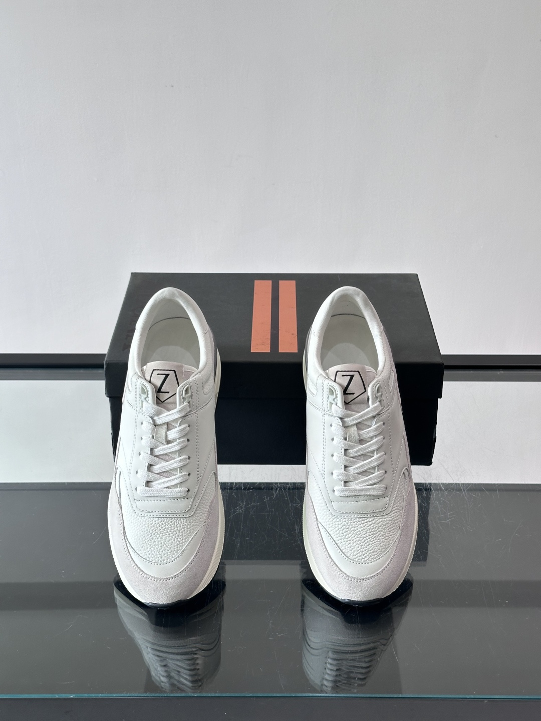 杰尼亚男士休闲鞋，牛皮➕麂皮拼接，麂皮质感超有质感！厚底设计增高又舒适，日常通勤、休闲都能轻松驾驭✨。系