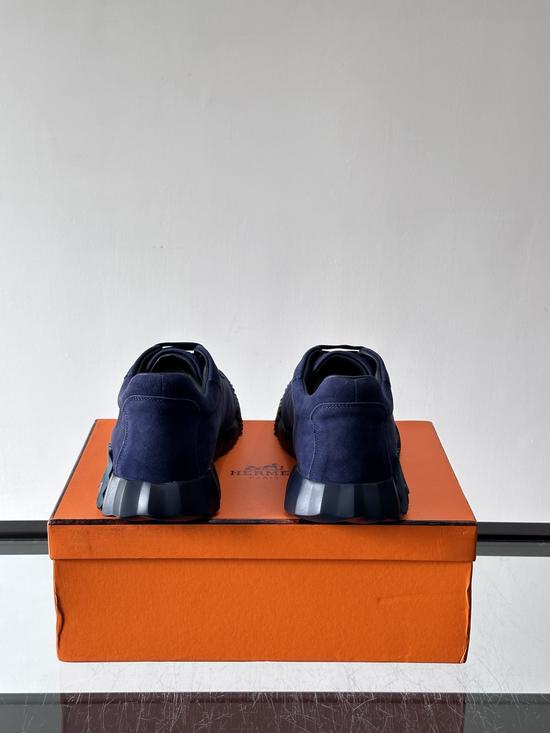 爱马仕Bouncing运动鞋爱马仕Bouncing运动鞋，标志性“大H