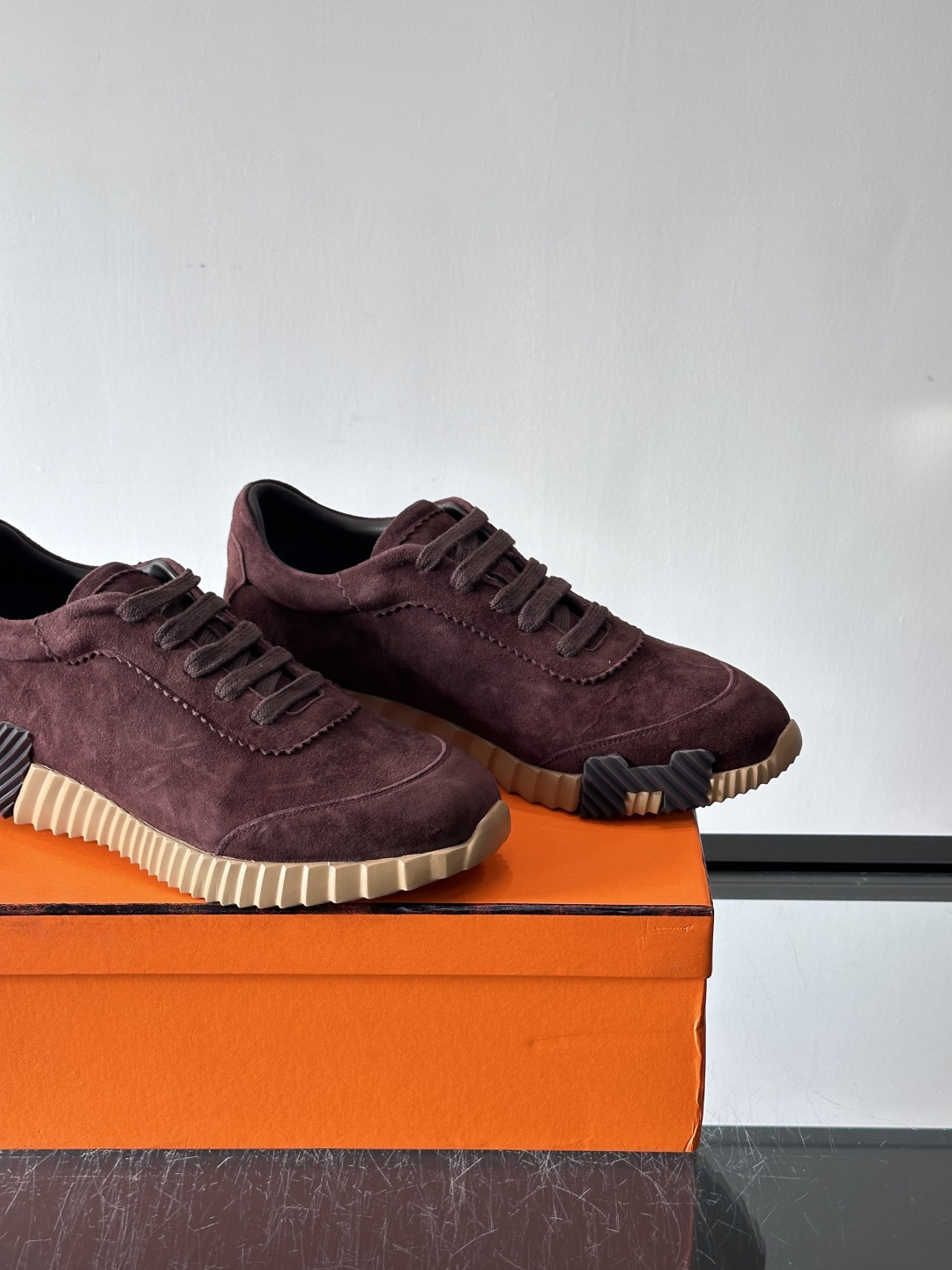 爱马仕Bouncing运动鞋爱马仕Bouncing运动鞋，标志性“大H