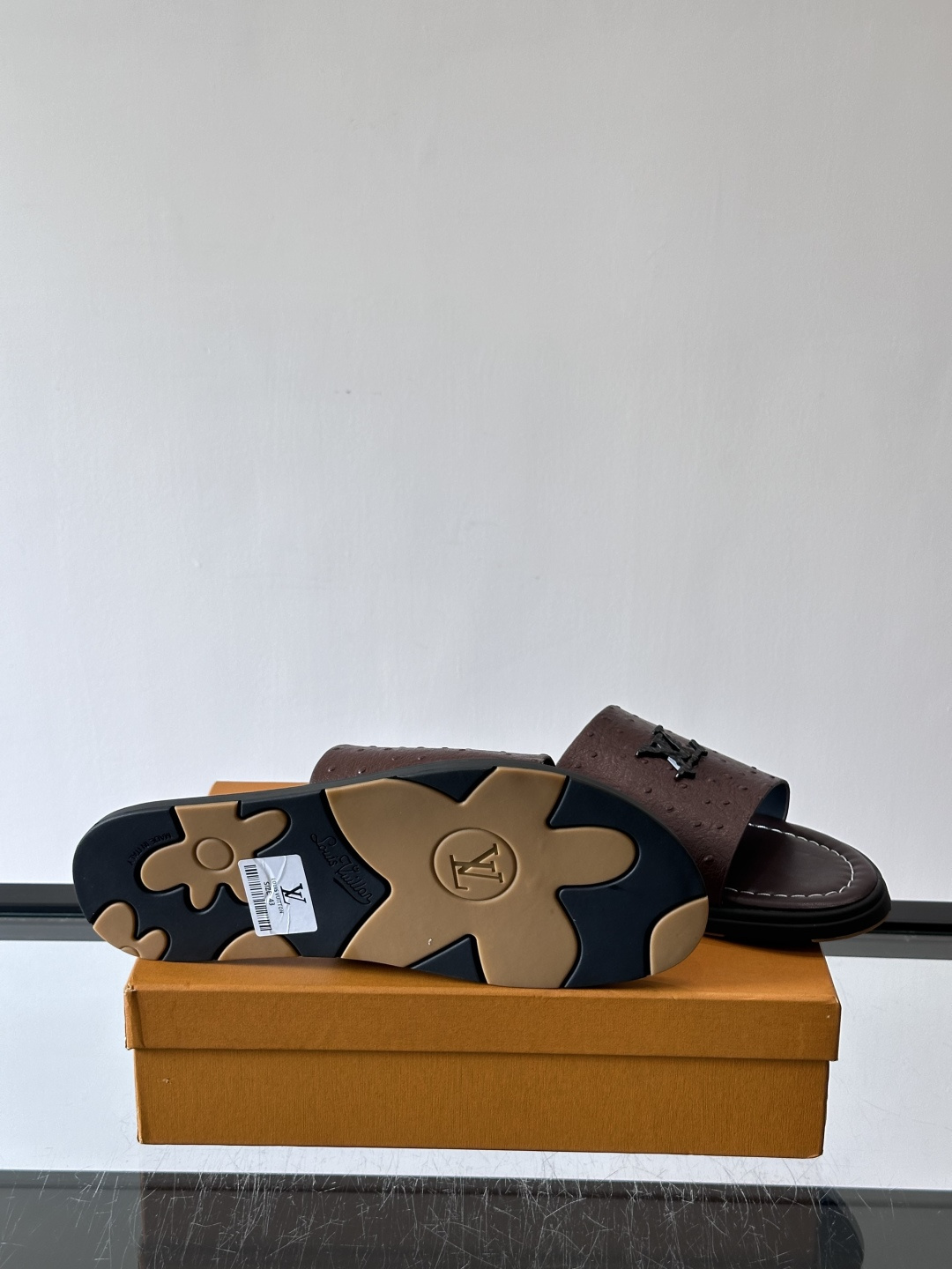 Louis Vuitton ss26new arrival LV驴牌春夏系列新款平底沙滩拖鞋🥿简约精致，