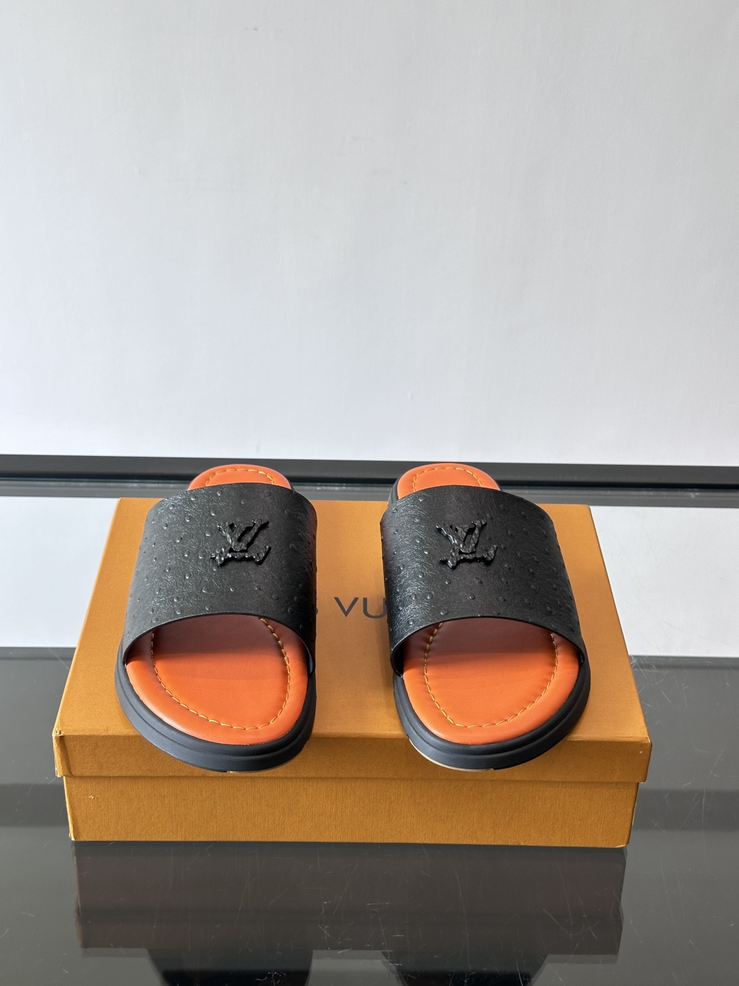 Louis Vuitton ss26new arrival LV驴牌春夏系列新款平底沙滩拖鞋🥿简约精致，