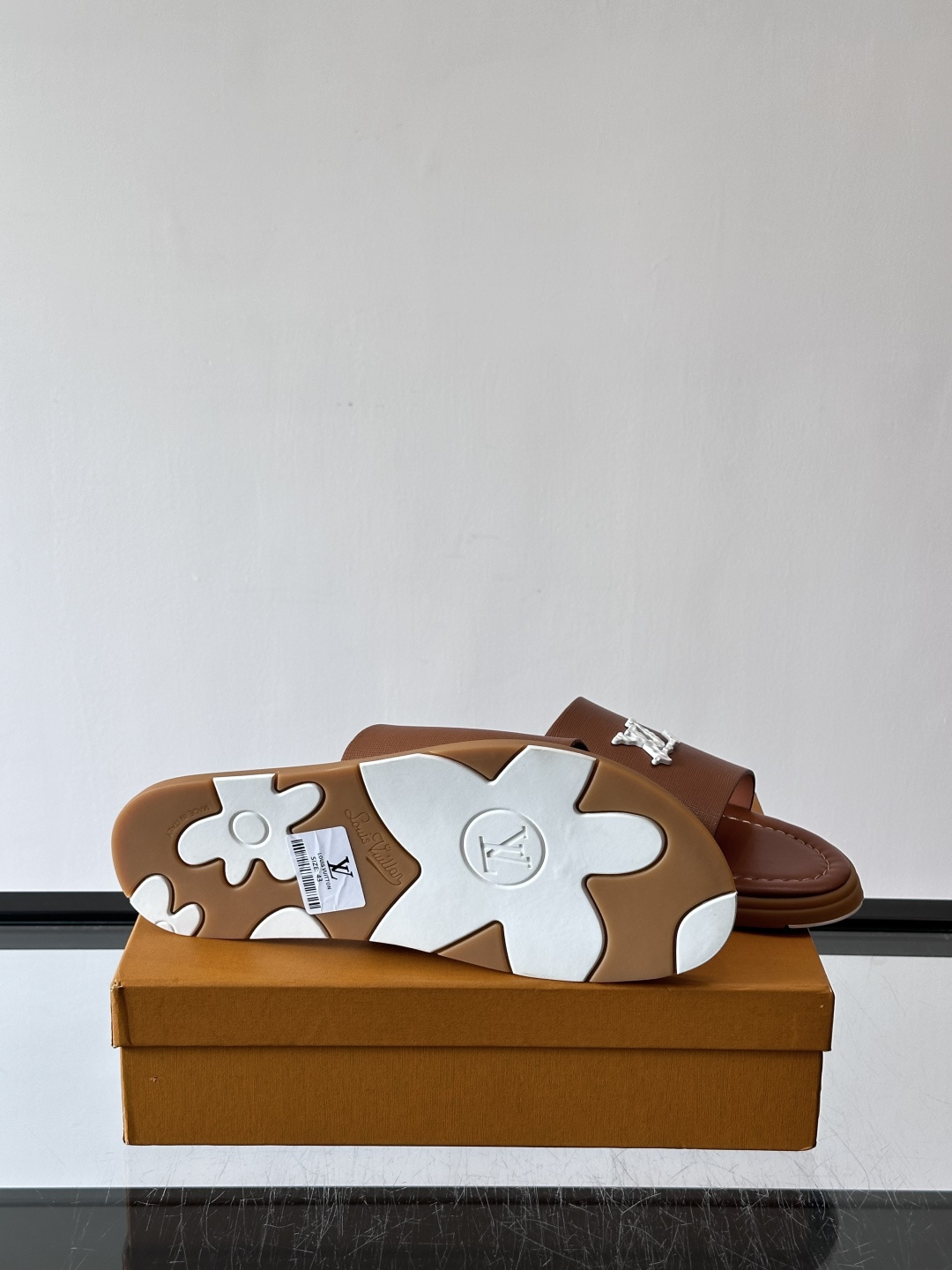 Louis Vuitton ss26new arrival LV驴牌春夏系列新款平底沙滩拖鞋🥿简约精致，