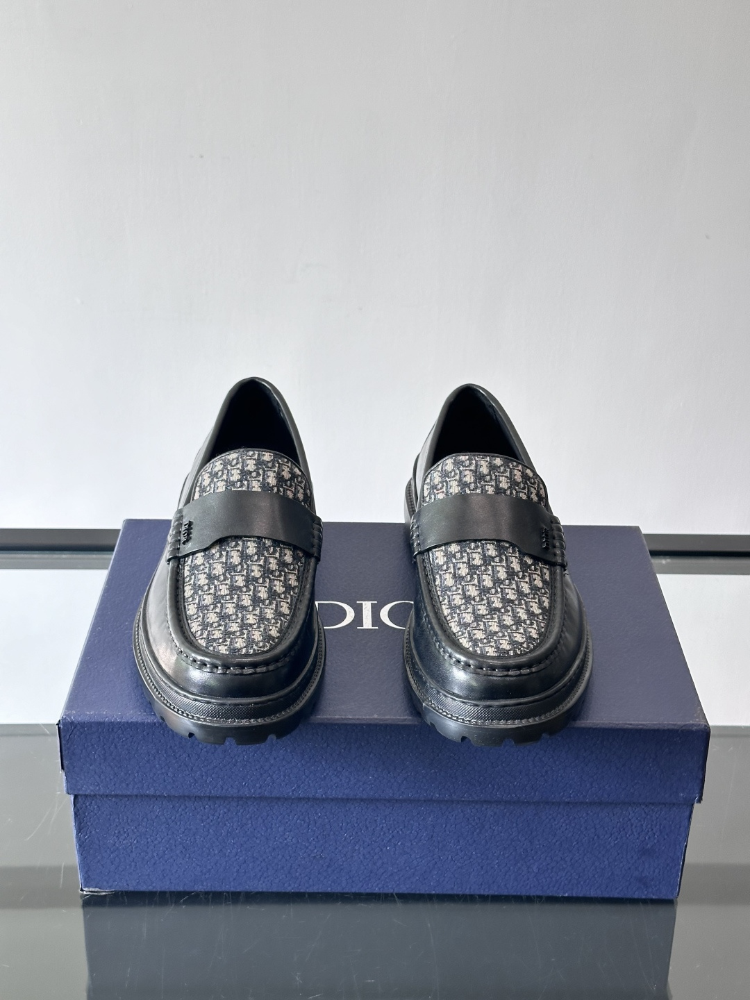 Dior 2026春季男士德比鞋，黑色皮革+Oblique印花拼接，细节满分！厚底橡胶鞋底，防滑又舒适，