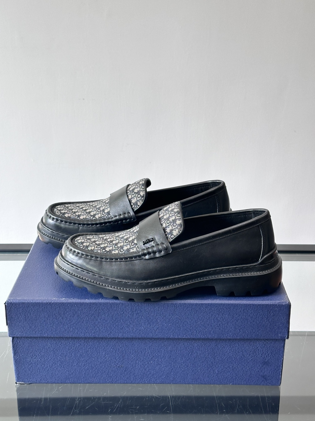Dior 2026春季男士德比鞋，黑色皮革+Oblique印花拼接，细节满分！厚底橡胶鞋底，防滑又舒适，