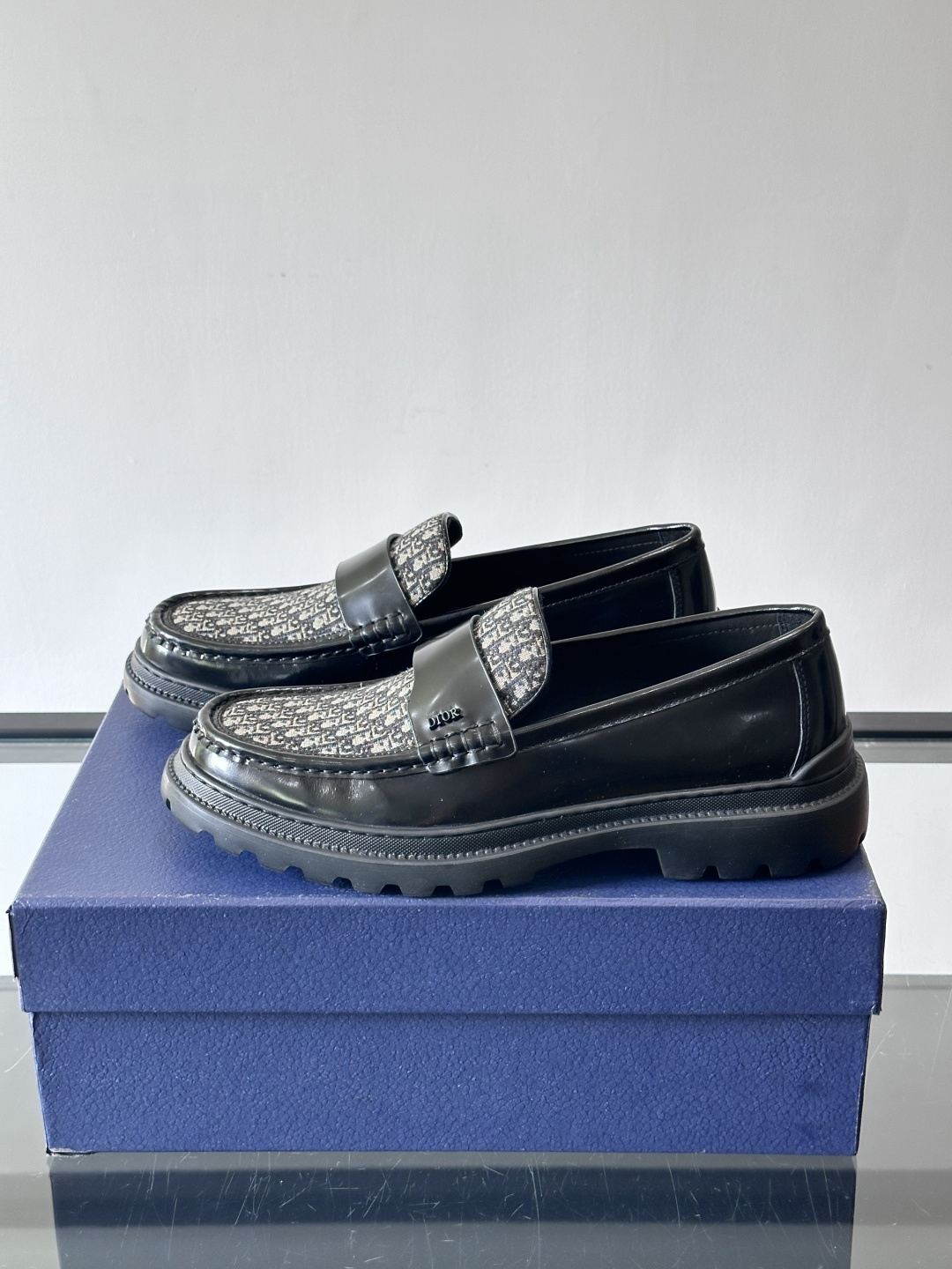 Dior 2026春季男士德比鞋，黑色皮革+Oblique印花拼接，细节满分！厚底橡胶鞋底，防滑又舒适，