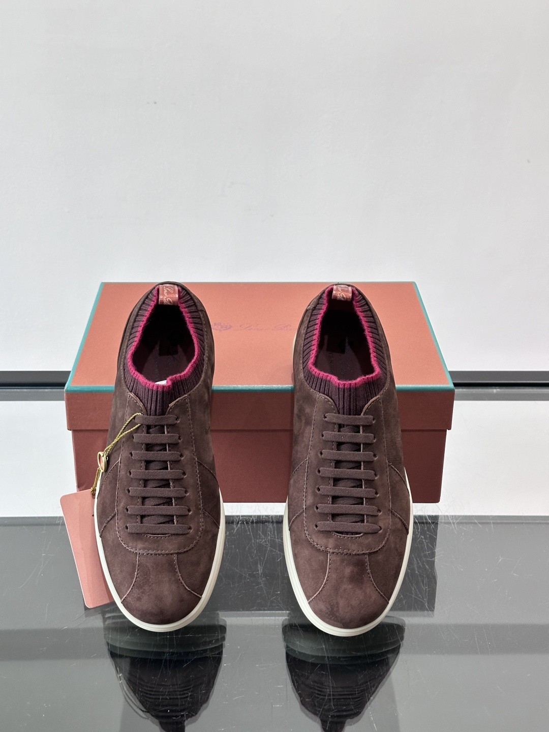👟Loro Piana Soho 2.0 Walk男士休闲鞋，选用优质小牛皮，触感柔软细腻，简约百搭✨。