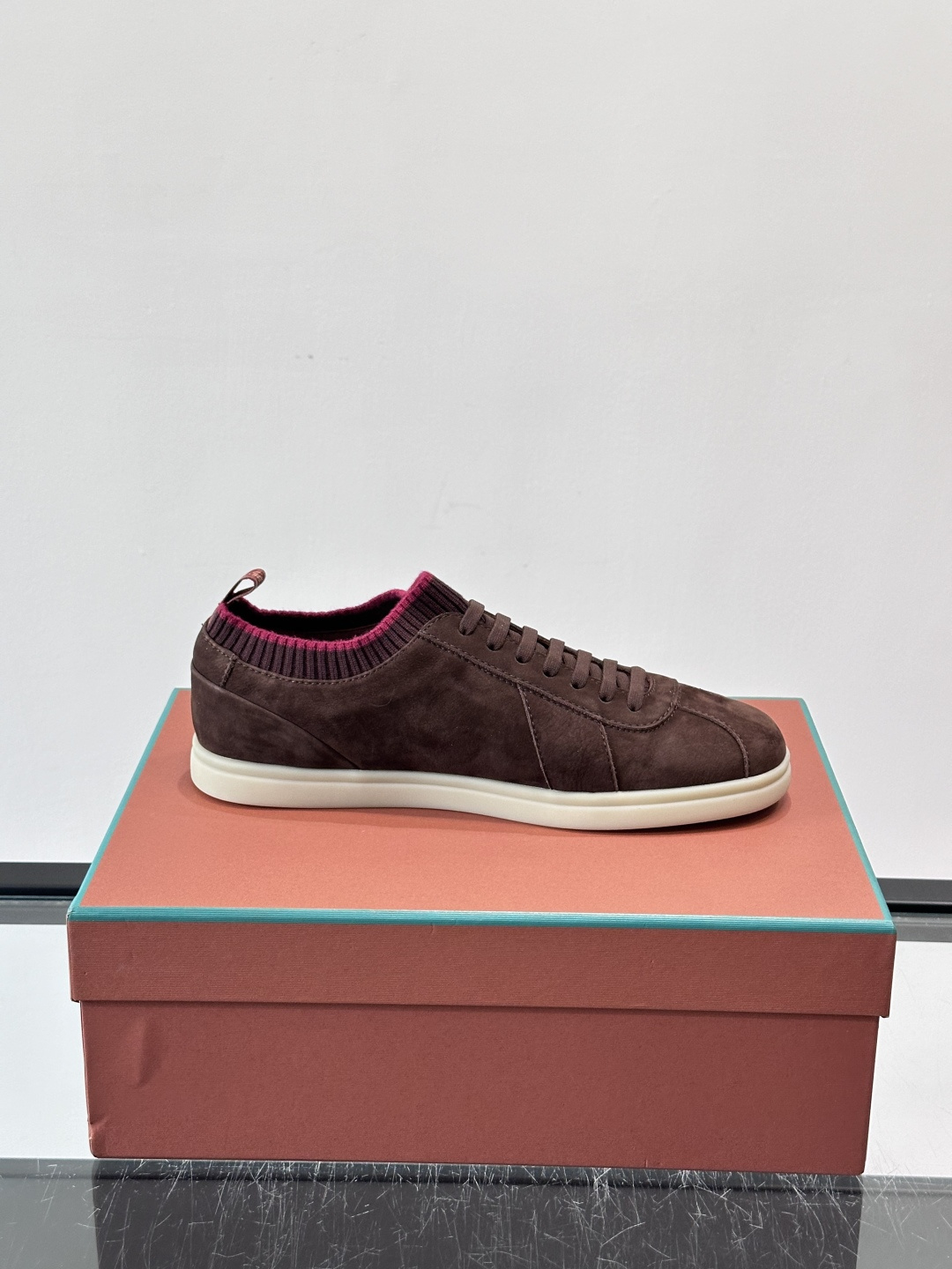 👟Loro Piana Soho 2.0 Walk男士休闲鞋，选用优质小牛皮，触感柔软细腻，简约百搭✨。