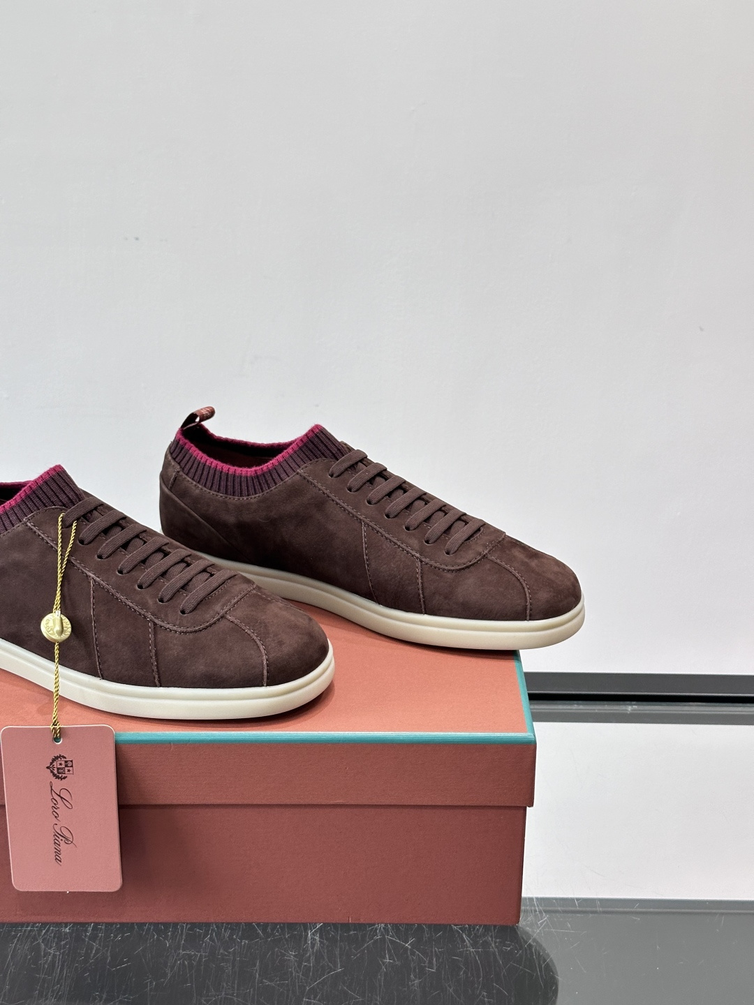 👟Loro Piana Soho 2.0 Walk男士休闲鞋，选用优质小牛皮，触感柔软细腻，简约百搭✨。