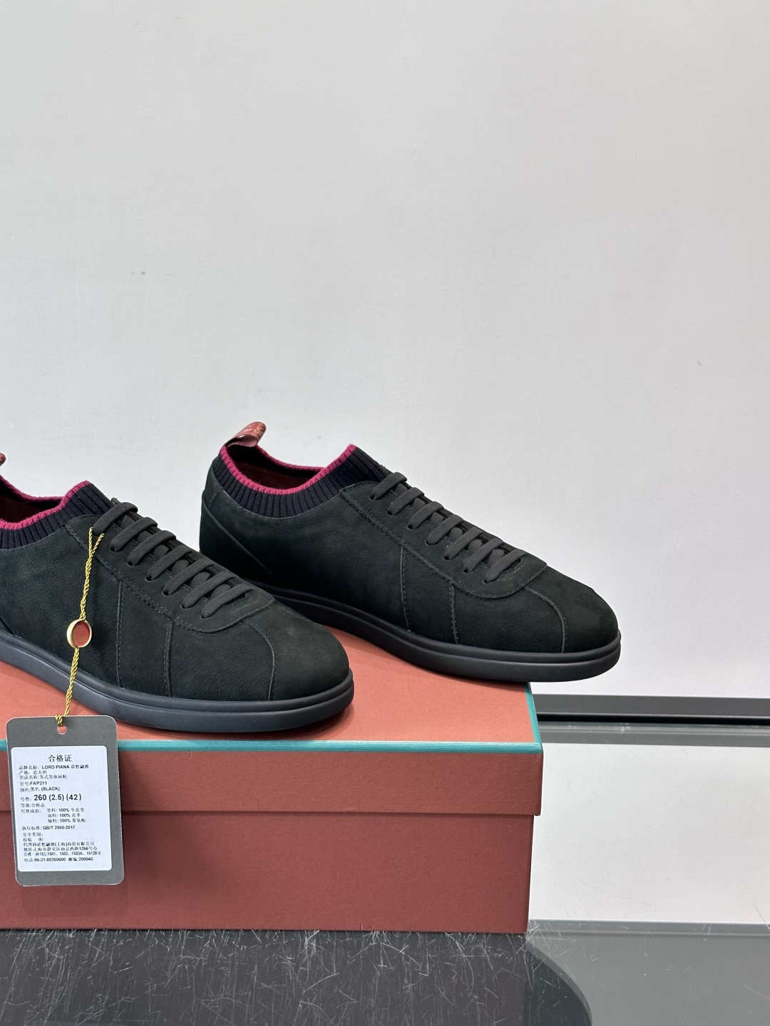 👟Loro Piana Soho 2.0 Walk男士休闲鞋，选用优质小牛皮，触感柔软细腻，简约百搭✨。