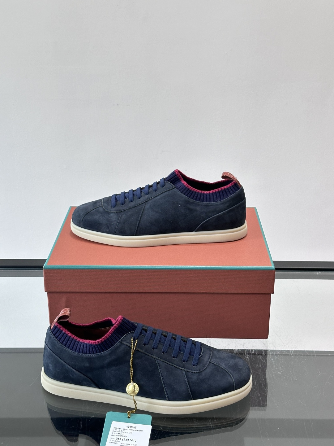 👟Loro Piana Soho 2.0 Walk男士休闲鞋，选用优质小牛皮，触感柔软细腻，简约百搭✨。