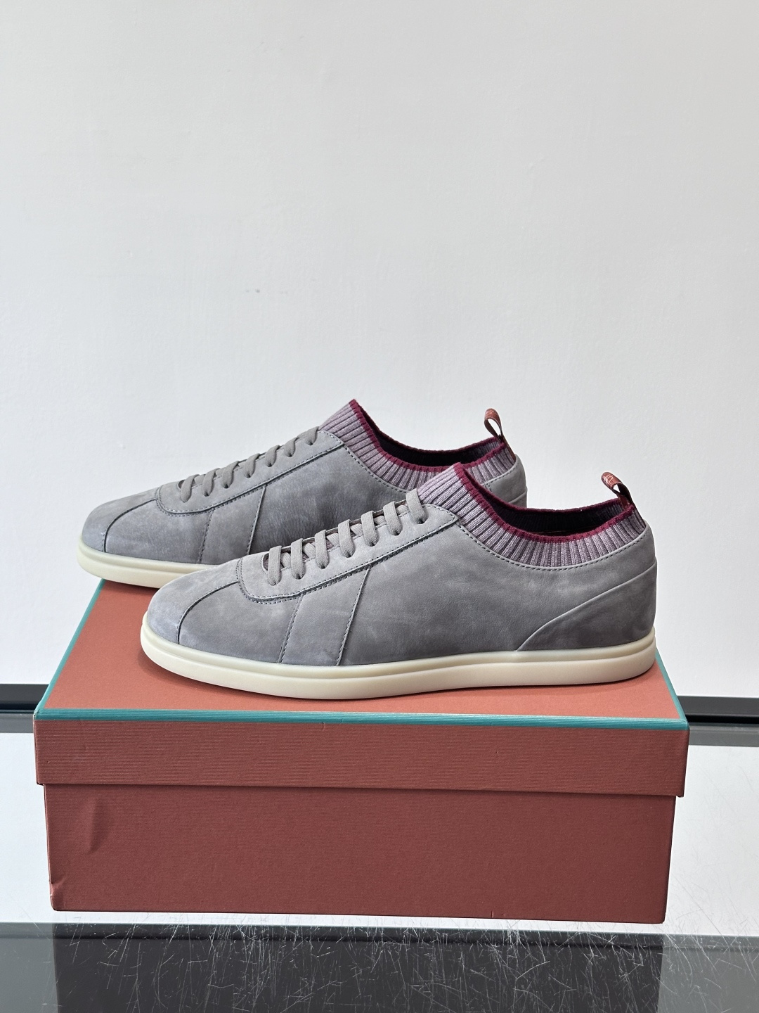 👟Loro Piana Soho 2.0 Walk男士休闲鞋，选用优质小牛皮，触感柔软细腻，简约百搭✨。
