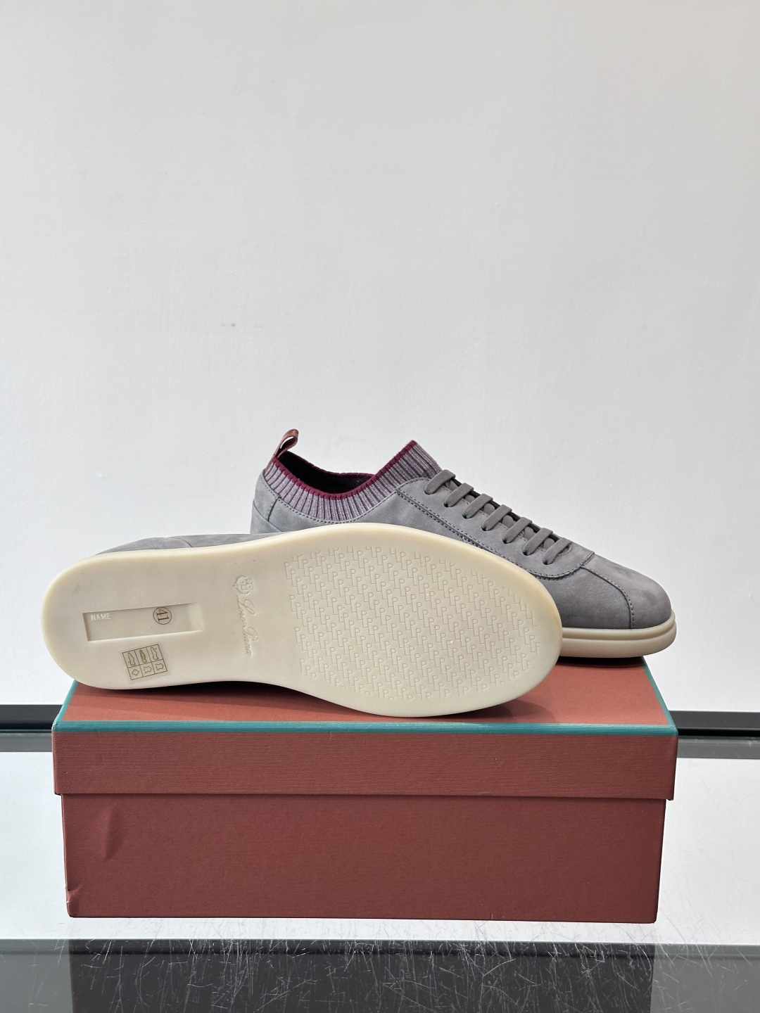 👟Loro Piana Soho 2.0 Walk男士休闲鞋，选用优质小牛皮，触感柔软细腻，简约百搭✨。