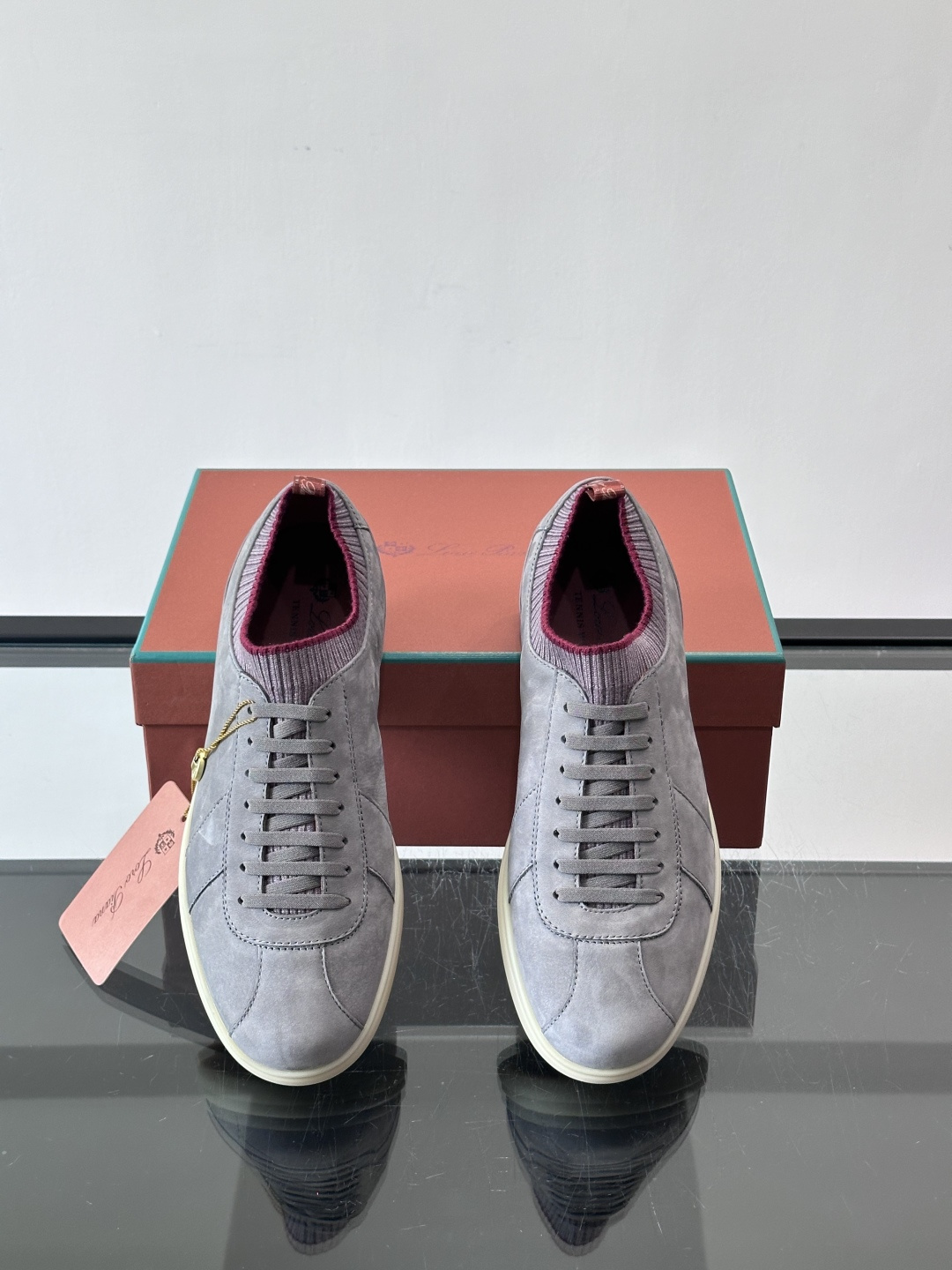 👟Loro Piana Soho 2.0 Walk男士休闲鞋，选用优质小牛皮，触感柔软细腻，简约百搭✨。