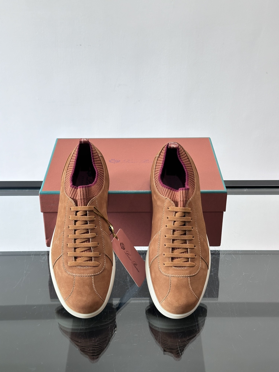 👟Loro Piana Soho 2.0 Walk男士休闲鞋，选用优质小牛皮，触感柔软细腻，简约百搭✨。