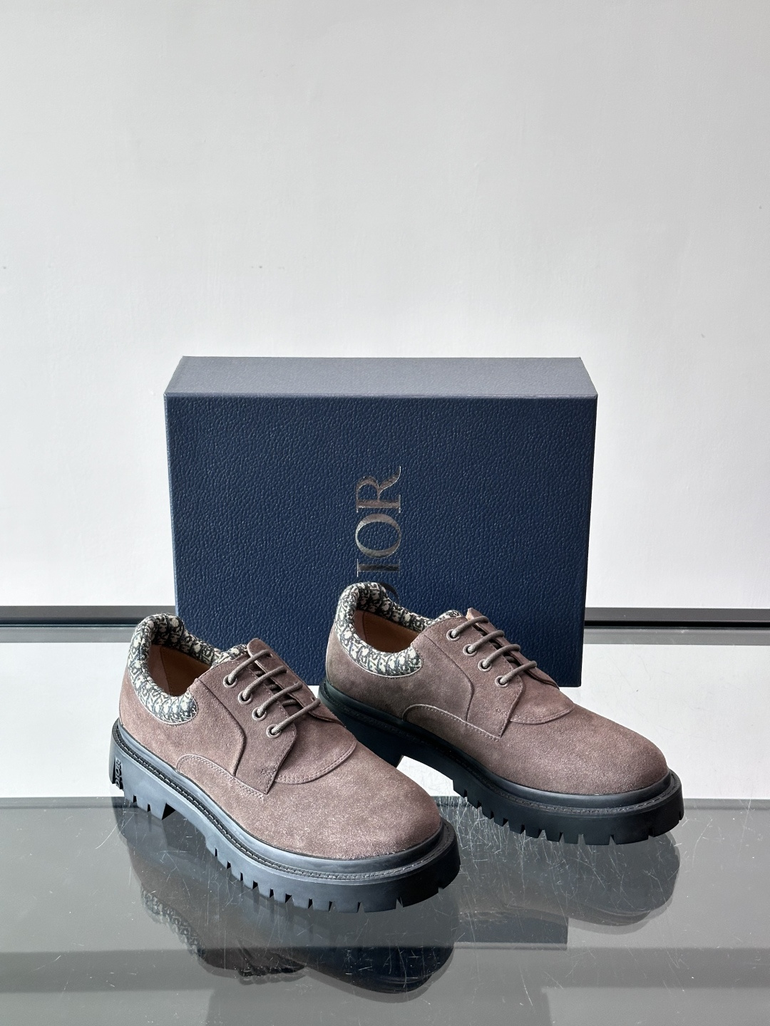Dior 2026春季Explor德比鞋，黑色皮革+Oblique印花拼接，细节满分！厚底橡胶鞋底，防滑