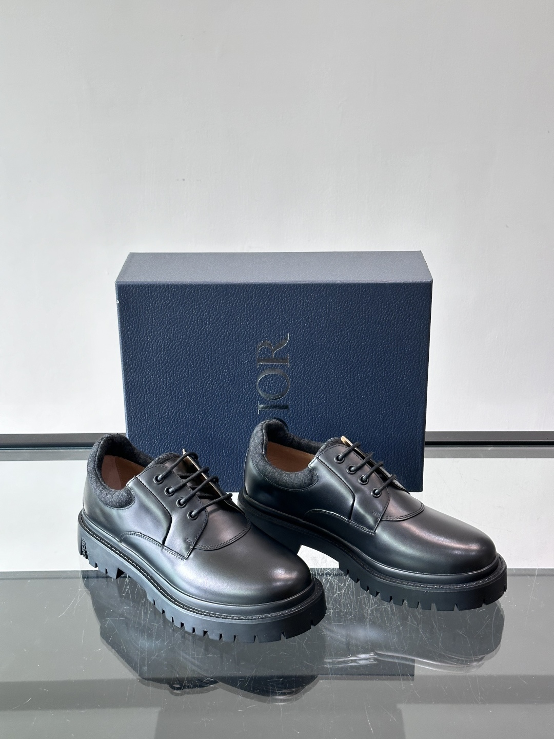 Dior 2026春季Explor德比鞋，黑色皮革+Oblique印花拼接，细节满分！厚底橡胶鞋底，防滑