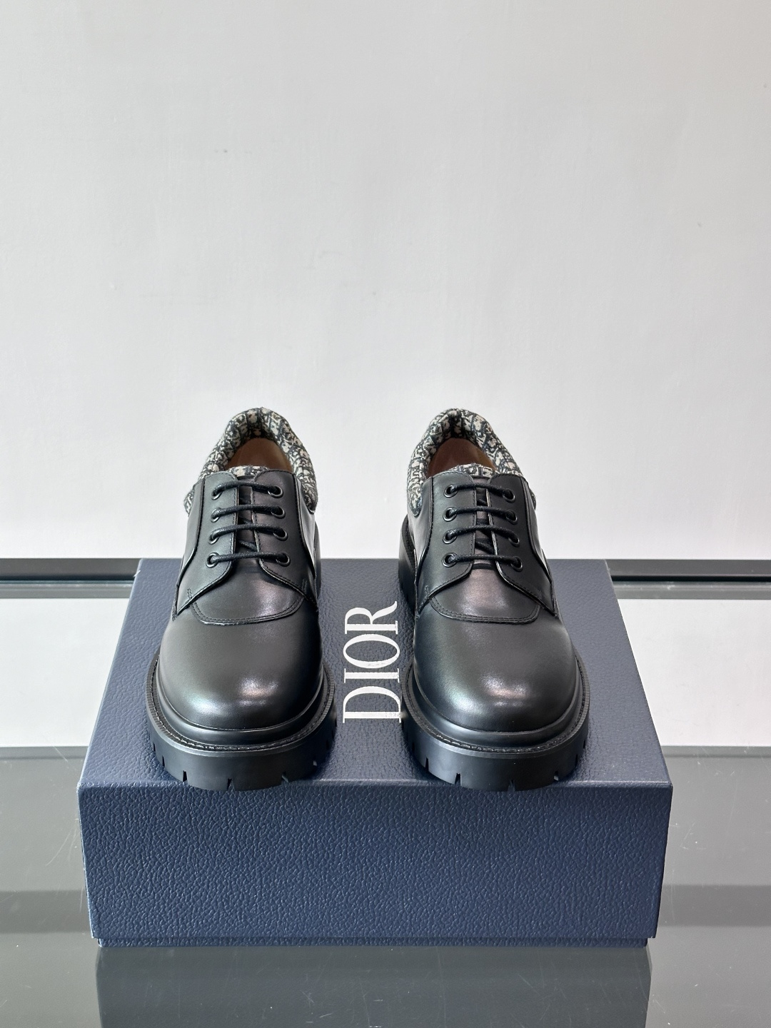 Dior 2026春季Explor德比鞋，黑色皮革+Oblique印花拼接，细节满分！厚底橡胶鞋底，防滑