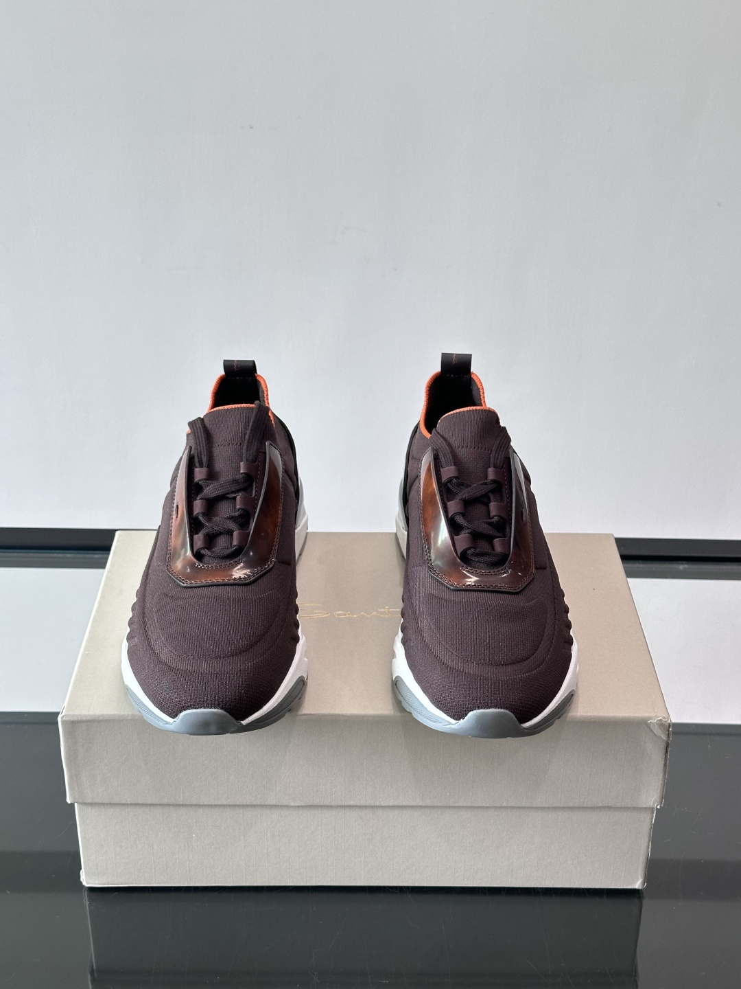 Santoni/圣东尼新款男士休闲运动鞋，进口一体飞织材质，质感高端细腻，小牛皮垫脚，贴肤柔软，简约不简