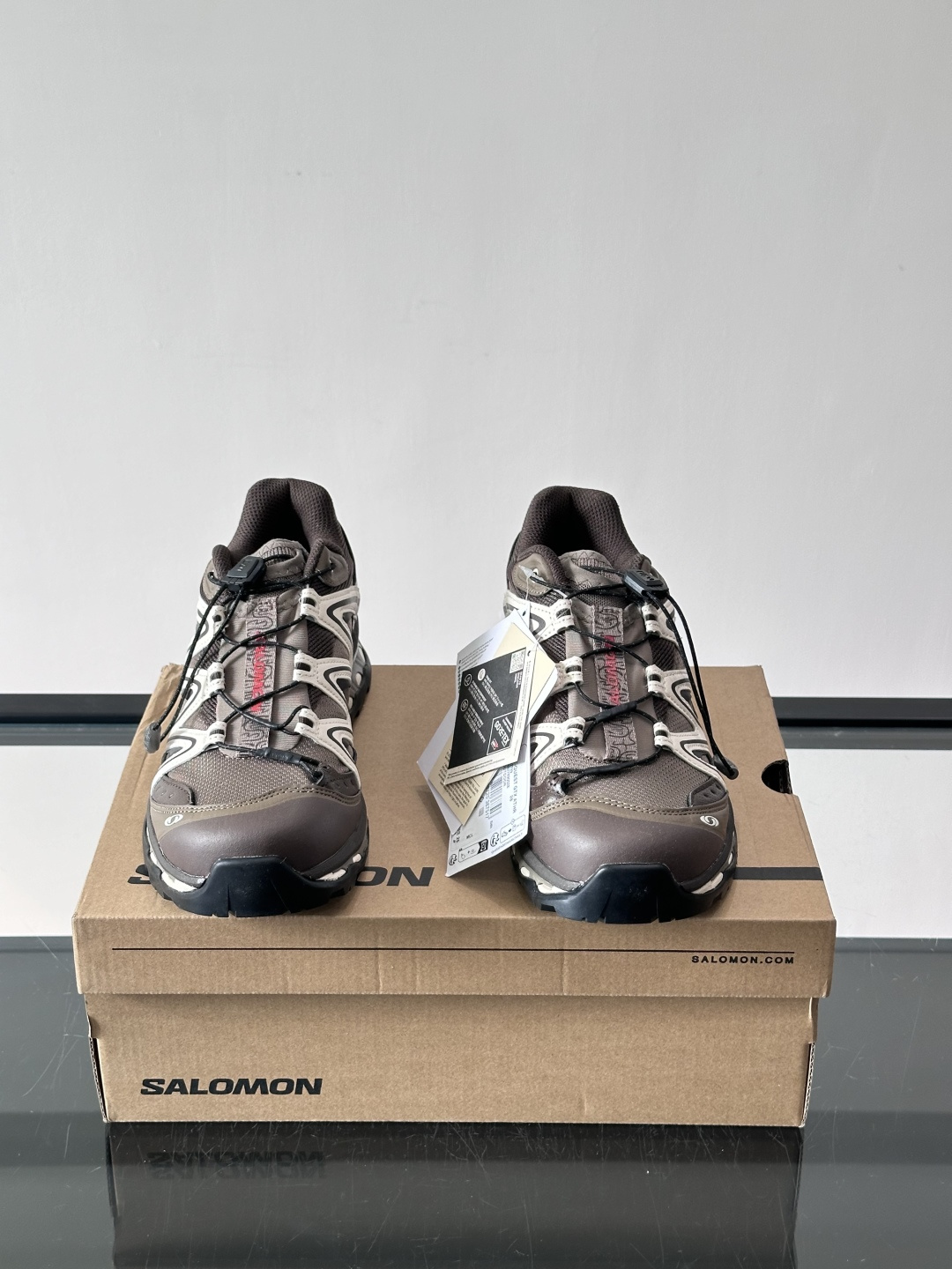 萨洛蒙茶马古道马年限定鞋​​👟萨洛蒙XT-QUEST GTX马年限定，灵感来自茶马古道，棕色复古配色超有