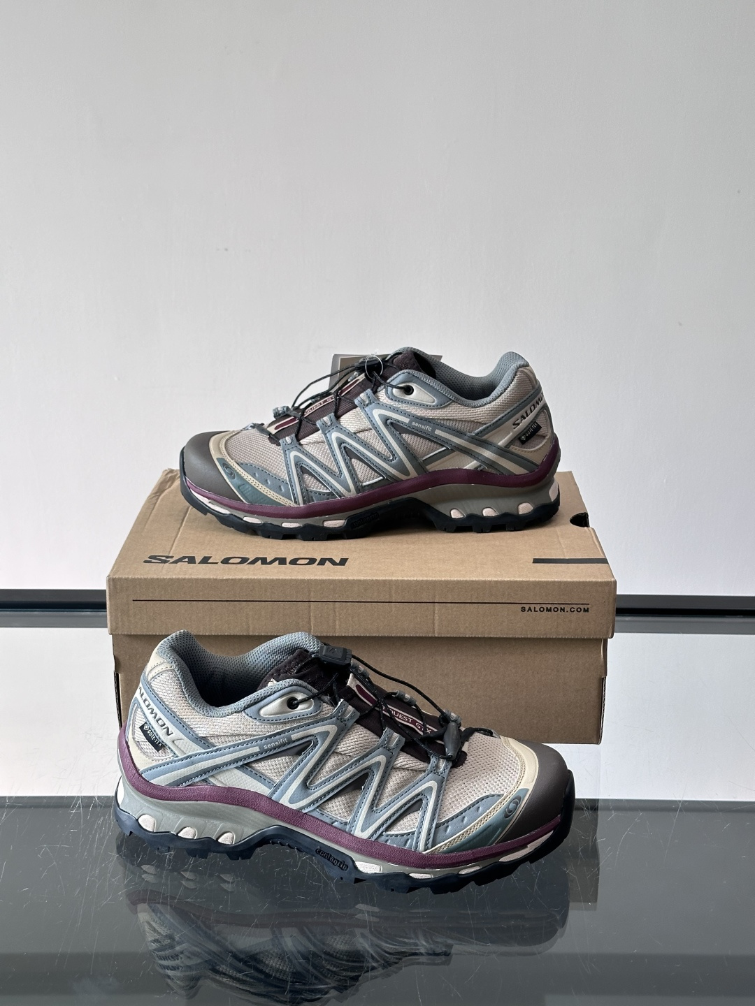 👟萨洛蒙XT-QUEST GTX徒步鞋，配色超酷，GORE-TEX防水科技加持，户外徒步、登山都能轻松应