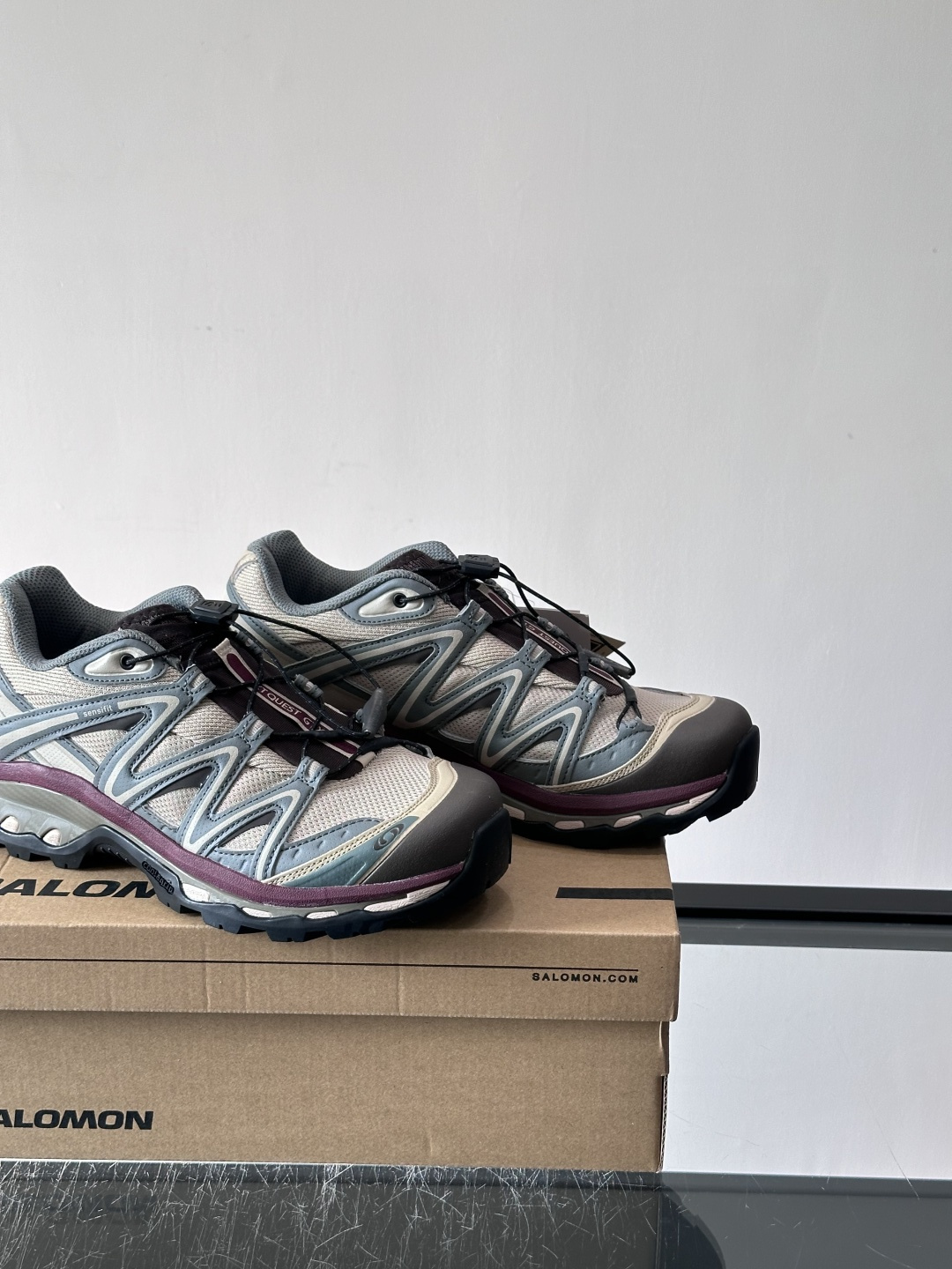👟萨洛蒙XT-QUEST GTX徒步鞋，配色超酷，GORE-TEX防水科技加持，户外徒步、登山都能轻松应