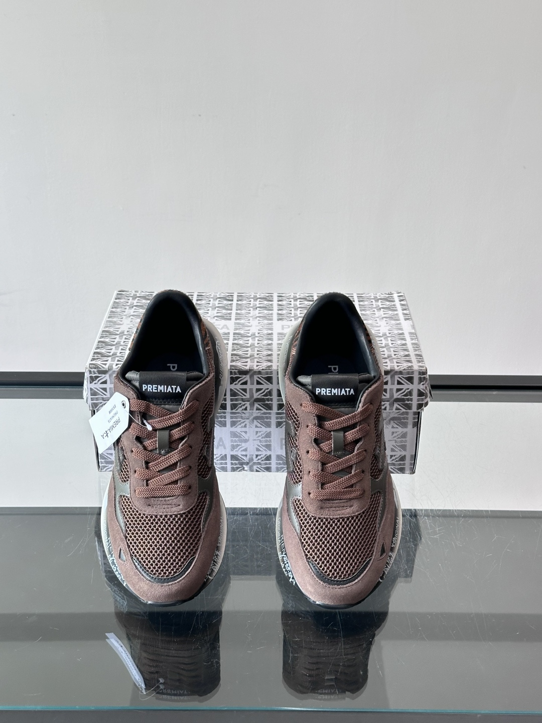 👟PREMIAKA这款复古运动鞋，多色拼接，网布+麂皮材质，透气又有质感✨。鞋底是EVA发泡，轻便缓震，