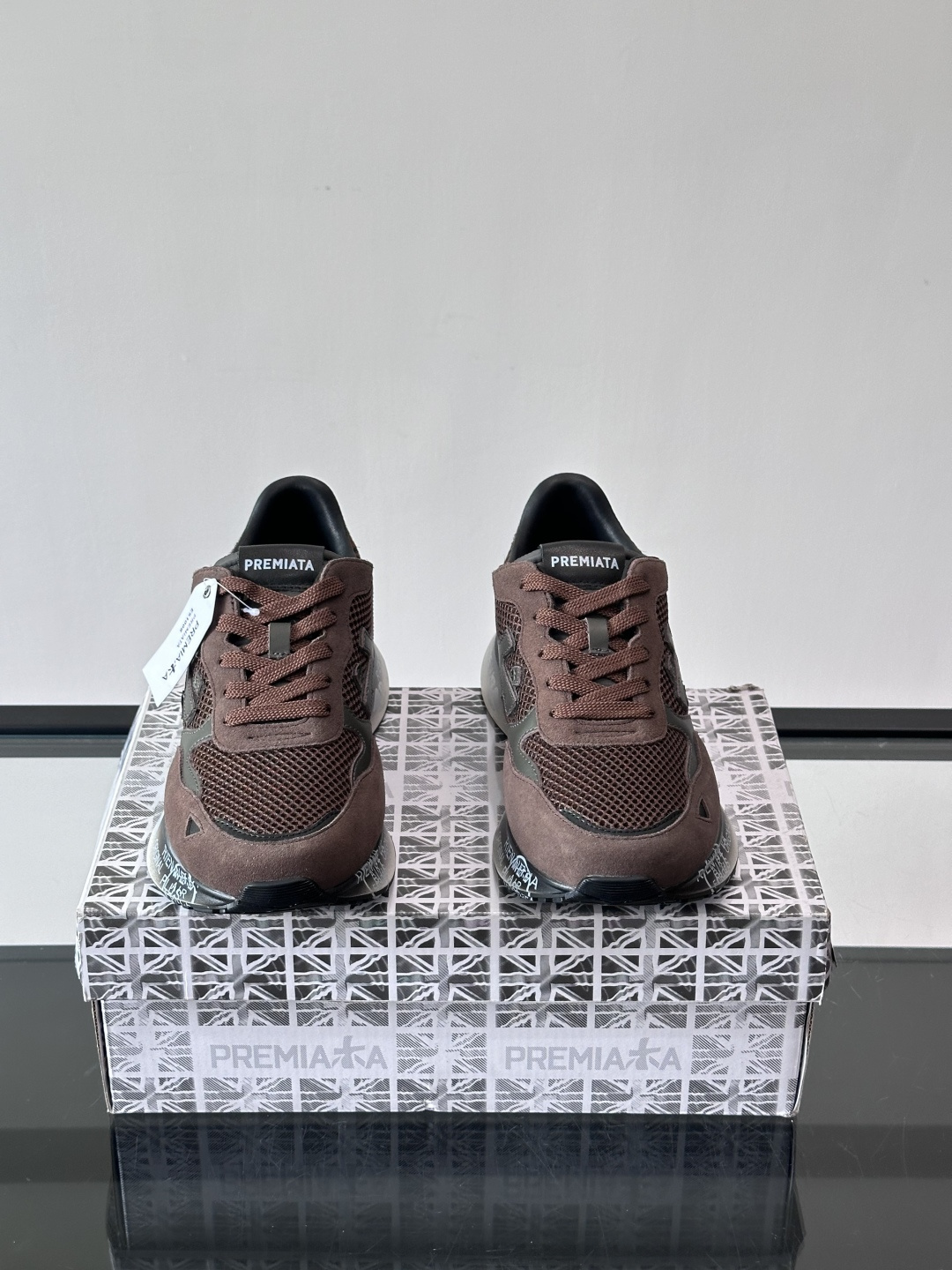 👟PREMIAKA这款复古运动鞋，多色拼接，网布+麂皮材质，透气又有质感✨。鞋底是EVA发泡，轻便缓震，