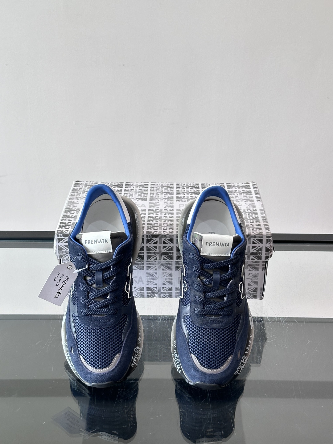 👟PREMIAKA这款复古运动鞋，多色拼接，网布+麂皮材质，透气又有质感✨。鞋底是EVA发泡，轻便缓震，