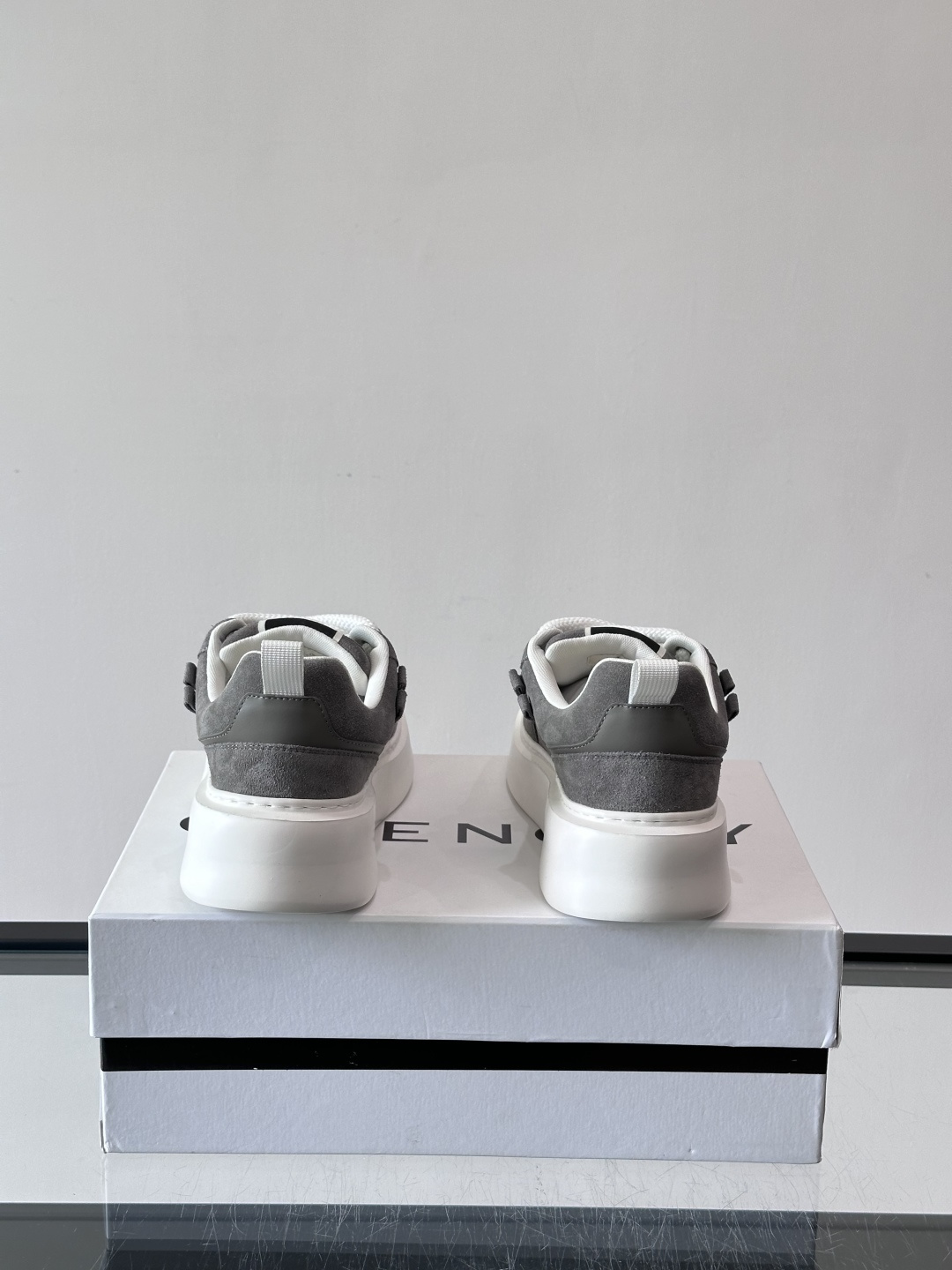 ▫️Gv *y～全新GIV 1男士厚底增高休闲运动鞋，鞋面高品质小牛皮制成！上脚效果帅气有型，增高4CM