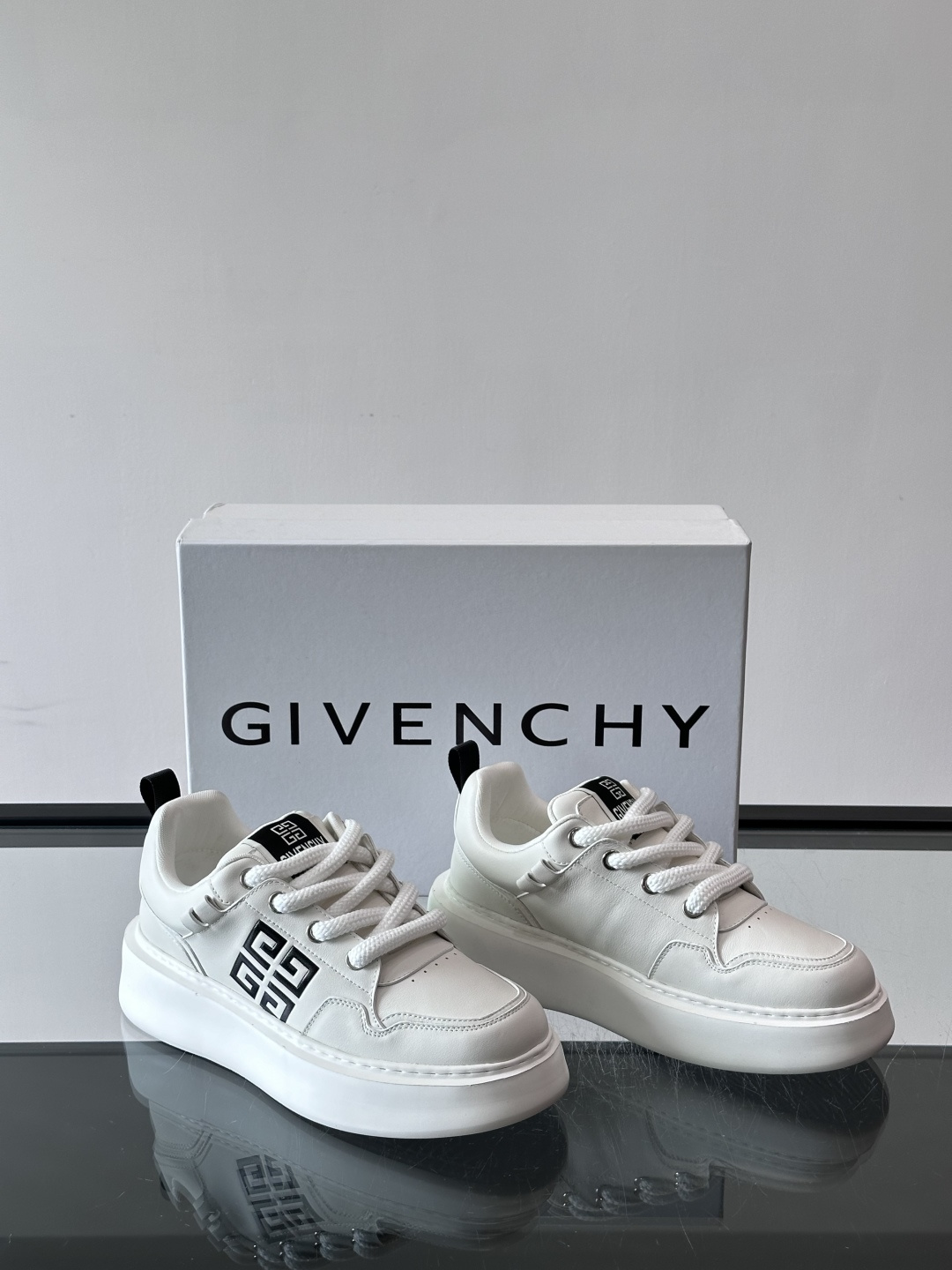 ▫️Gv *y～全新GIV 1男士厚底增高休闲运动鞋，鞋面高品质小牛皮制成！上脚效果帅气有型，增高4CM