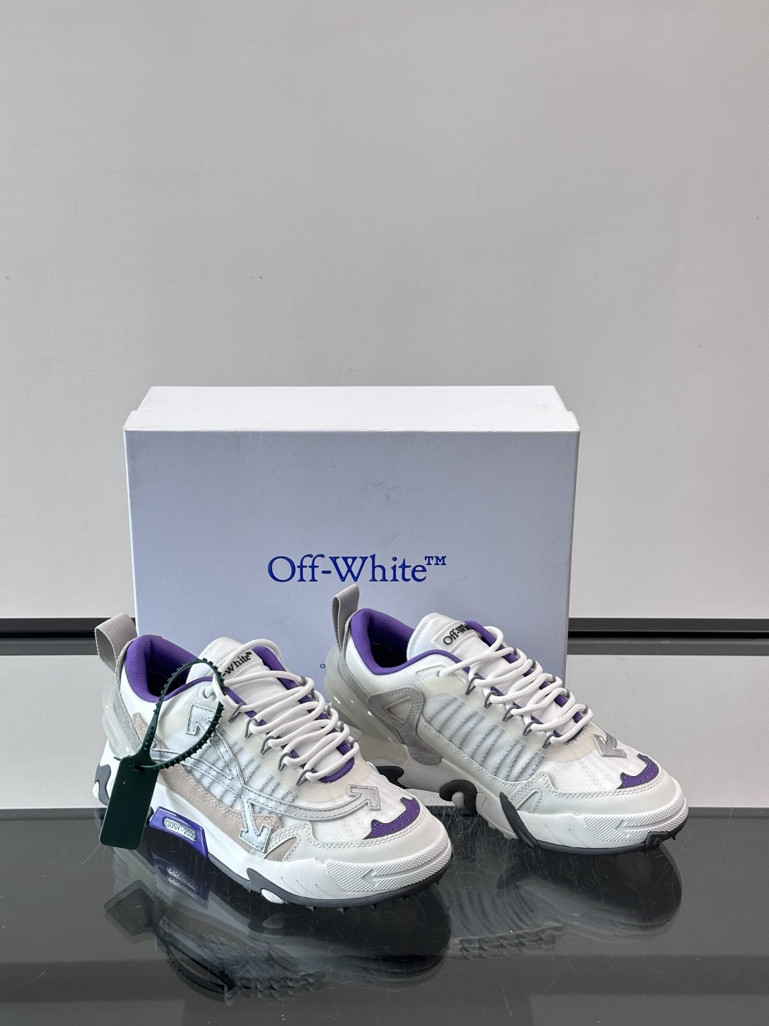 👟Off-White Moccasin 2.0情侣款👫运动鞋，多色拼接，网布➕牛皮材质，层次感满满。鞋侧