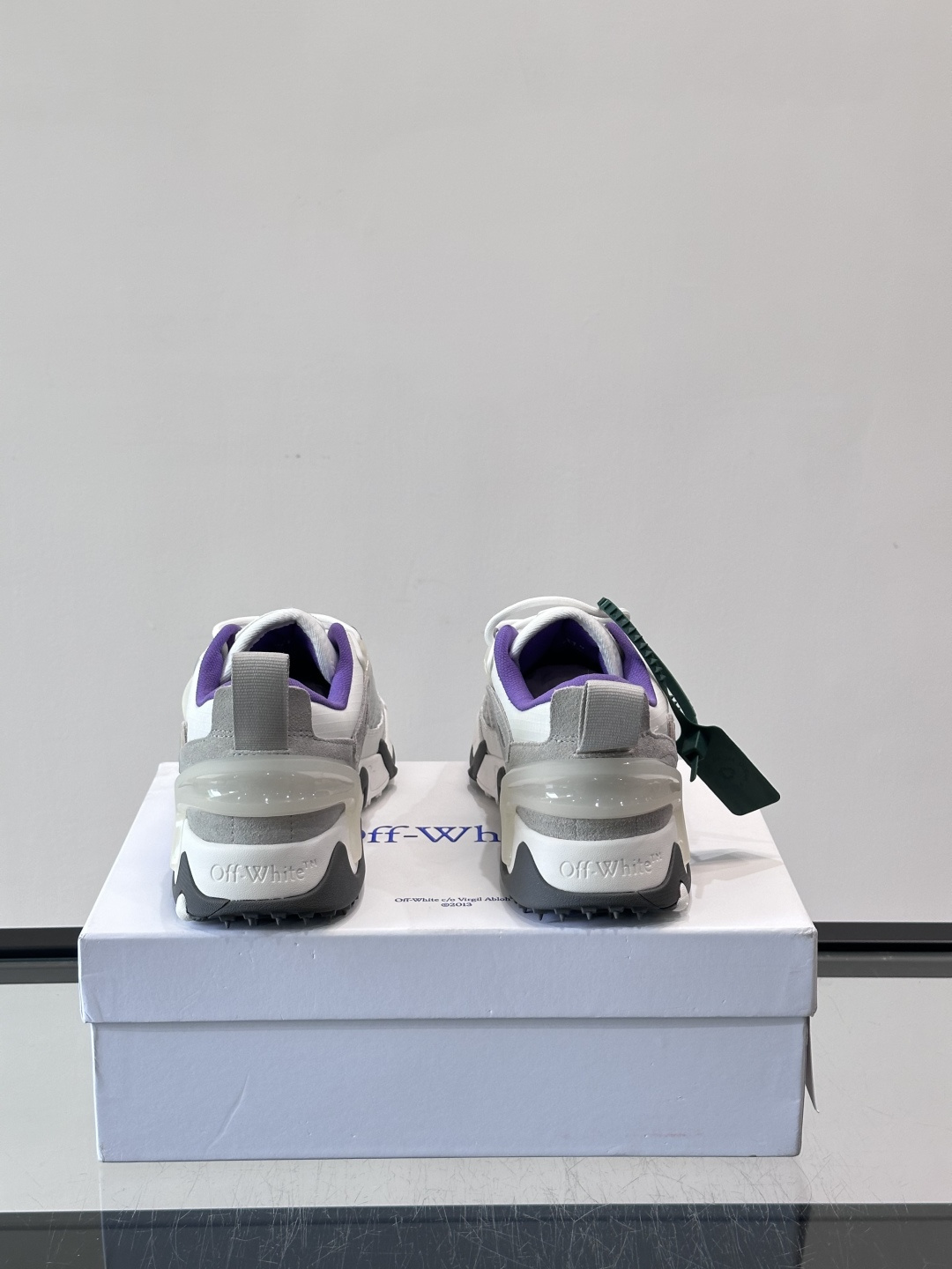 👟Off-White Moccasin 2.0情侣款👫运动鞋，多色拼接，网布➕牛皮材质，层次感满满。鞋侧