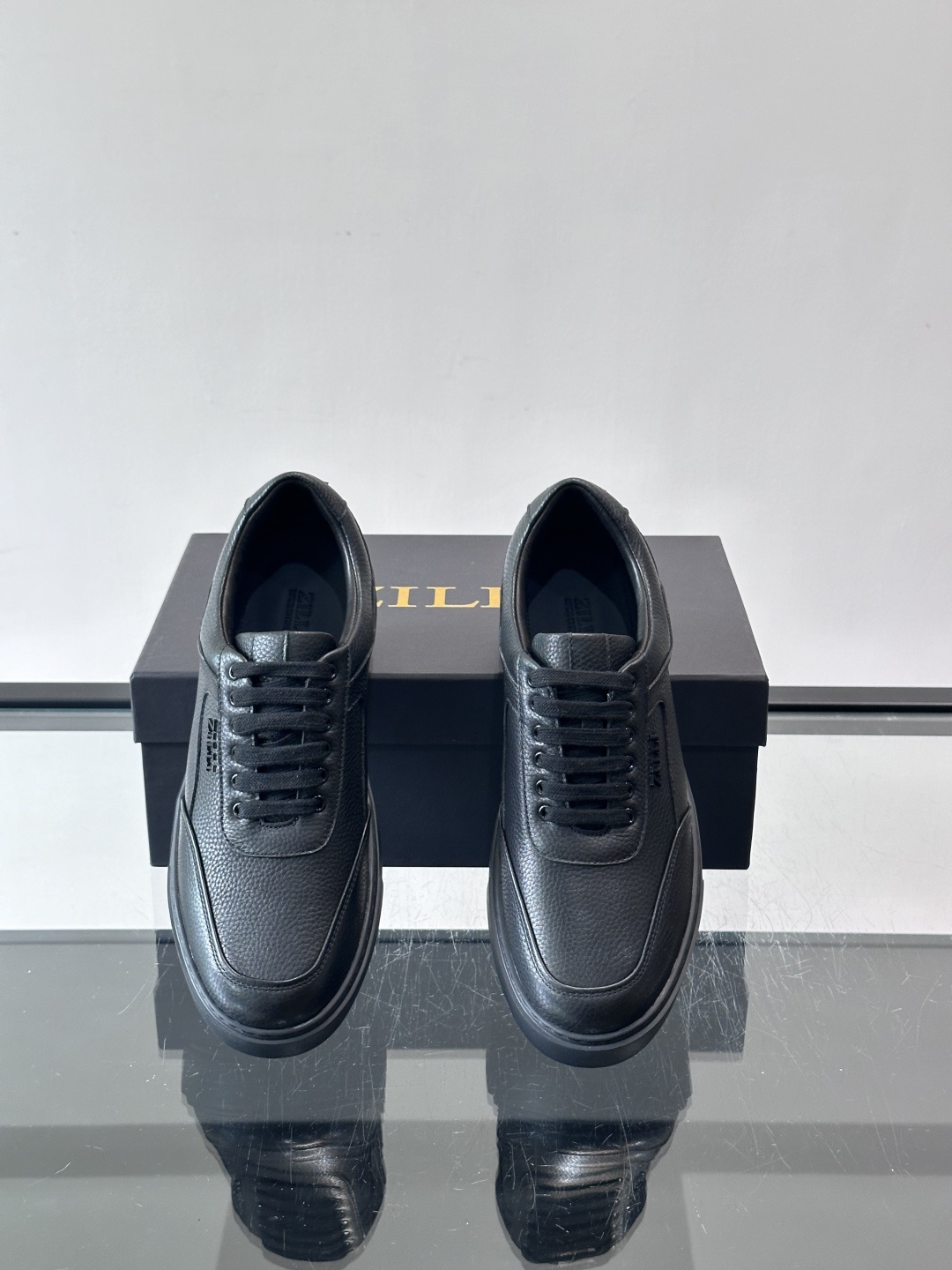 👟ZILLI男士厚底休闲运动鞋，选用优质头层牛皮，柔软透气，贴合脚型，穿着超舒适！厚底设计不仅增高，还很