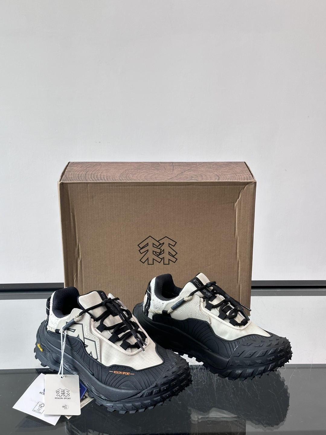 👟可隆LITCAMPMEGA徒步鞋，配色超美！GORE-TEX防水，户外雨天也不怕湿脚。Vibram大底