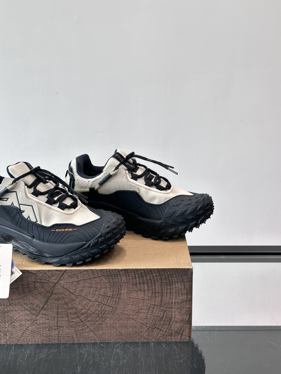 👟可隆LITCAMPMEGA徒步鞋，配色超美！GORE-TEX防水，户外雨天也不怕湿脚。Vibram大底