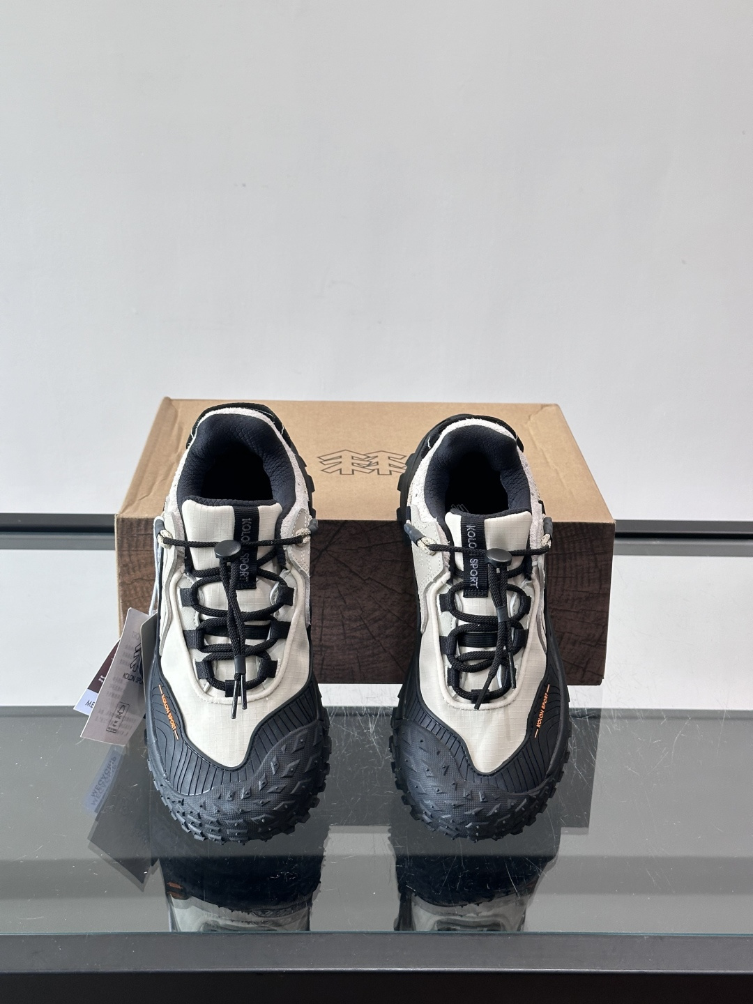 👟可隆LITCAMPMEGA徒步鞋，配色超美！GORE-TEX防水，户外雨天也不怕湿脚。Vibram大底