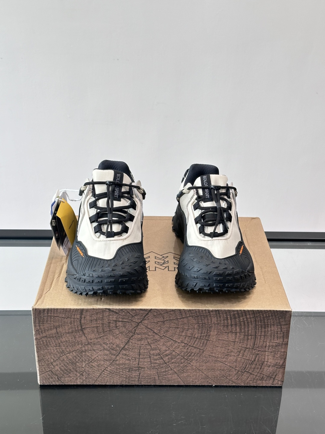 👟可隆LITCAMPMEGA徒步鞋，配色超美！GORE-TEX防水，户外雨天也不怕湿脚。Vibram大底