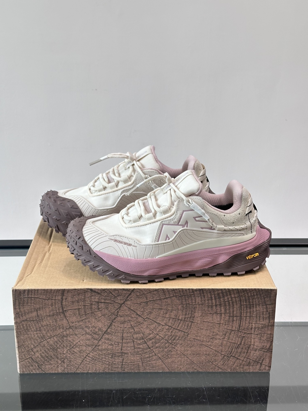 👟可隆LITCAMPMEGA徒步鞋，配色超美！GORE-TEX防水，户外雨天也不怕湿脚。Vibram大底